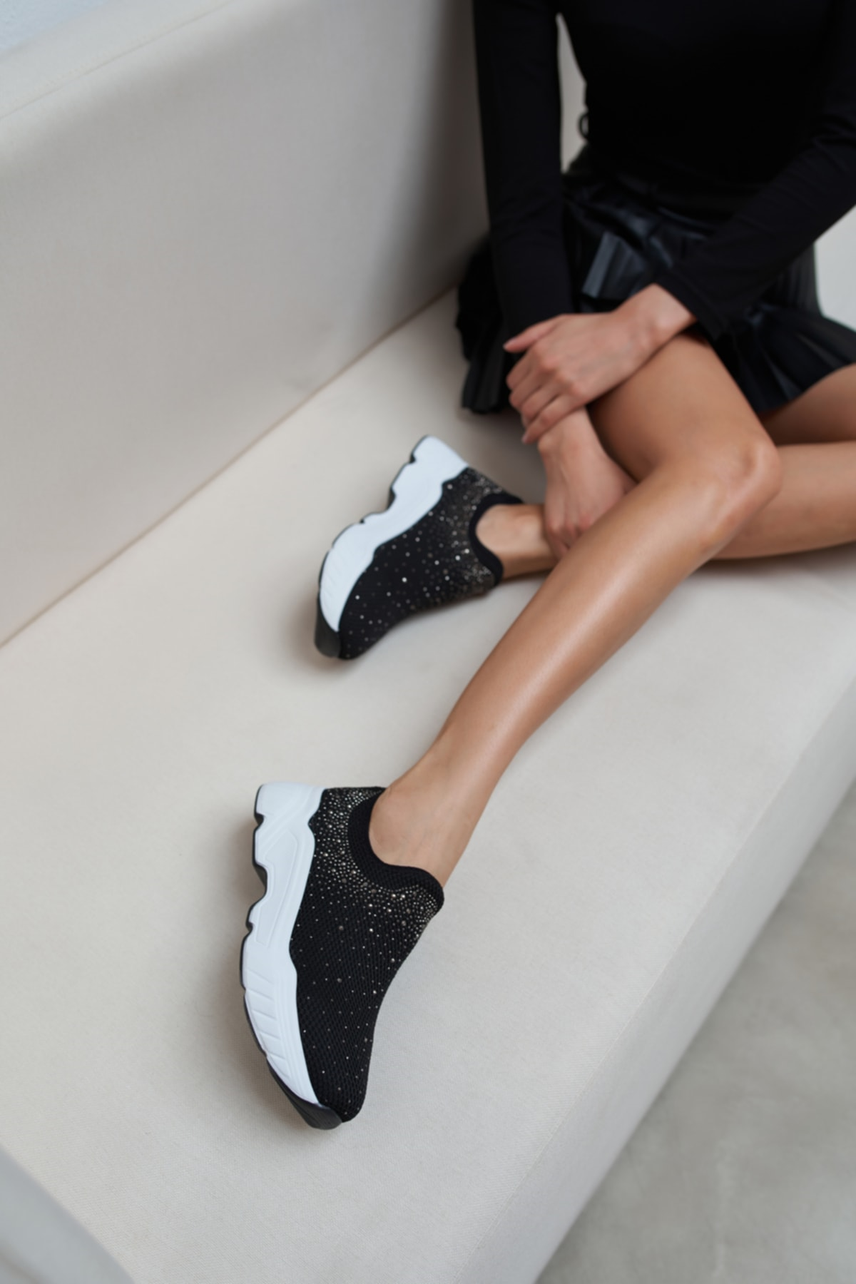 Yuliya Kadın Siyah Taş Ve Triko Detay Sneakers Ayakkabı
