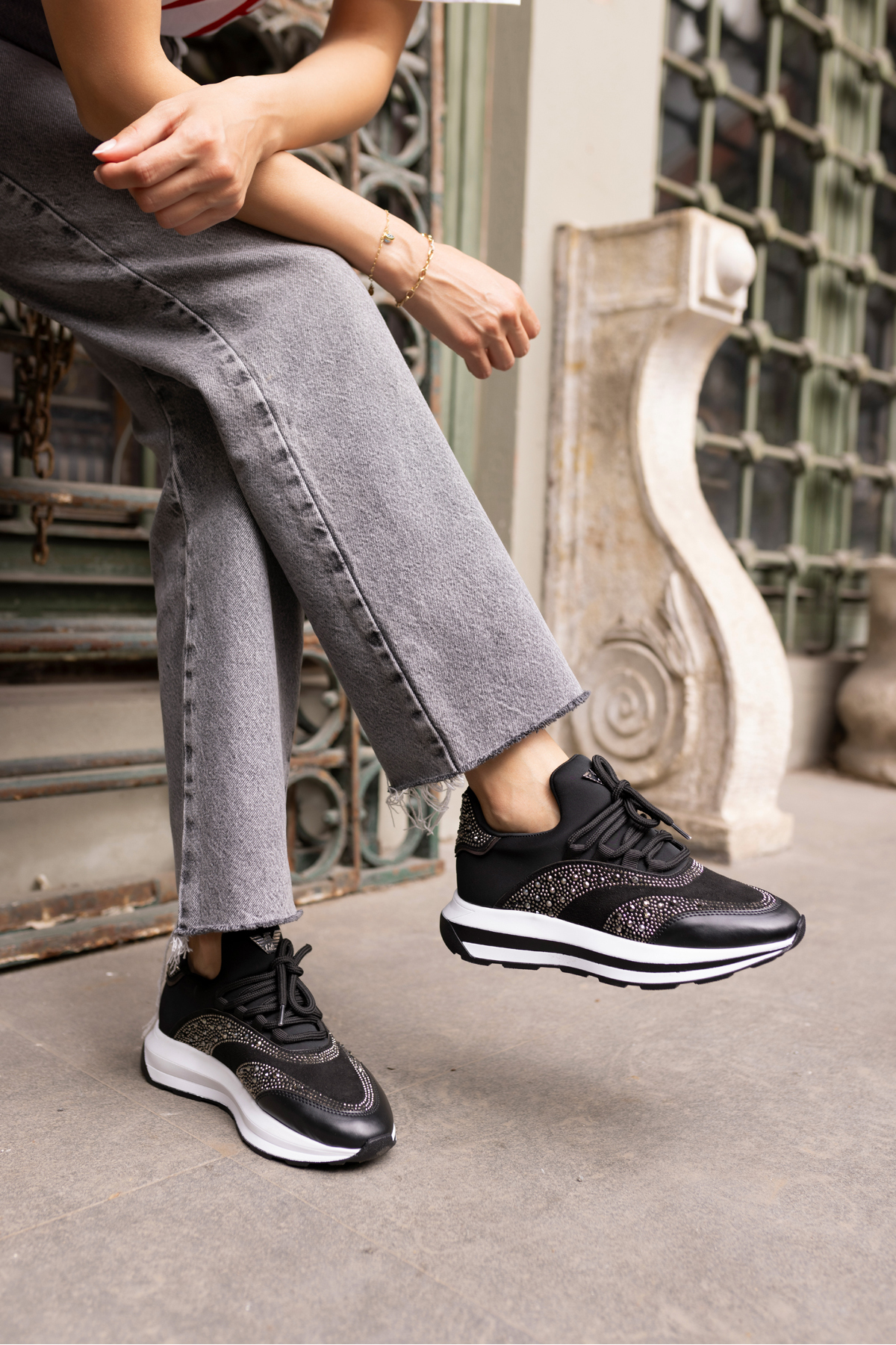COLLE KADİN SİYAH SCUBA MALZEME SİYAH TAŞ SNEAKER