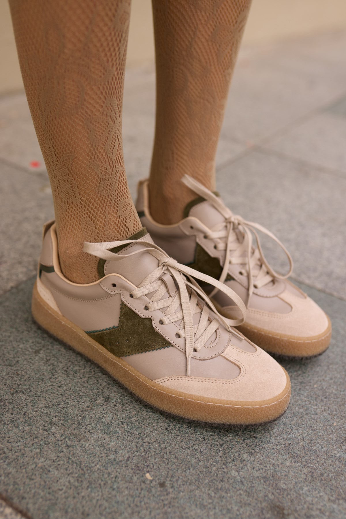 CORİA KADIN BEJ YEŞİL GARNILI GERCEK DERİ BAGCIKLI SNEAKER
