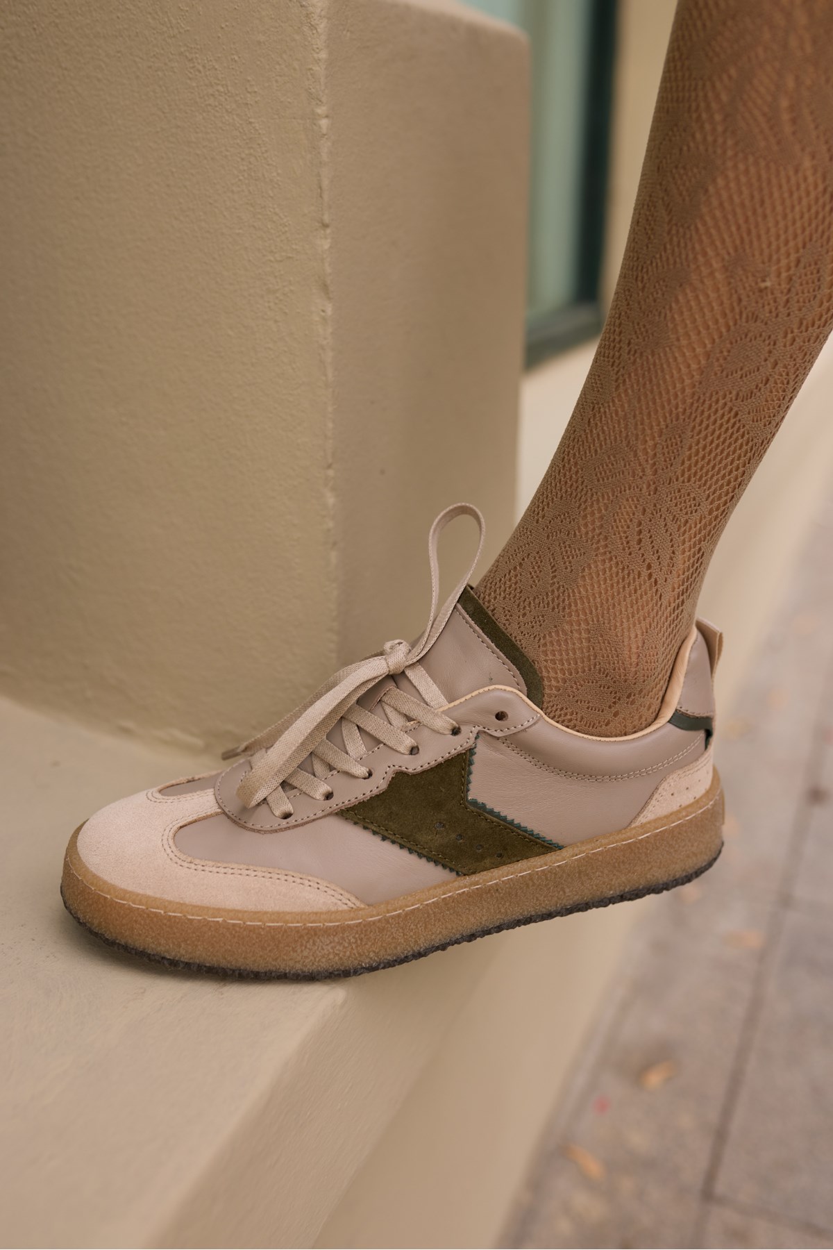 CORİA KADIN BEJ YEŞİL GARNILI GERCEK DERİ BAGCIKLI SNEAKER