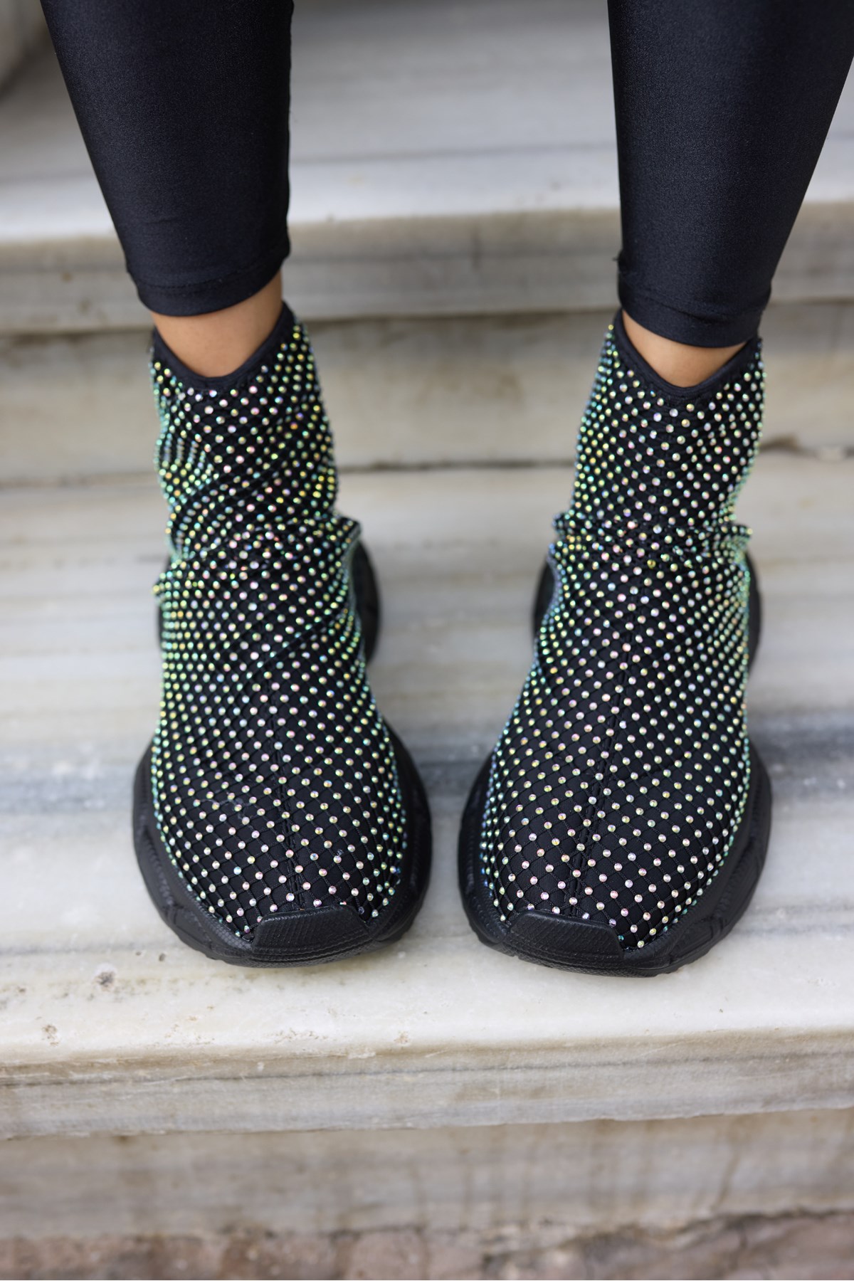 DEJAA KADIN SIYAH JANJAN TAS DETAY SNEAKER BOT