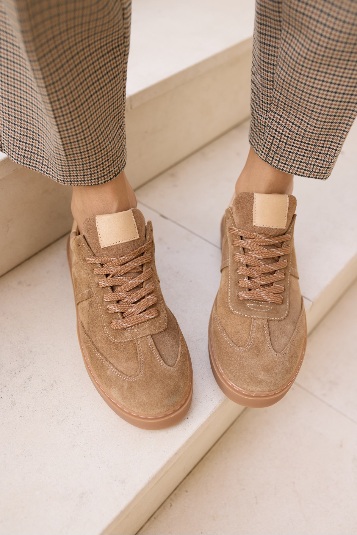 FİORİN KADİN NUDE TABA GERCEK SUET BAGCIKLI SNEAKER