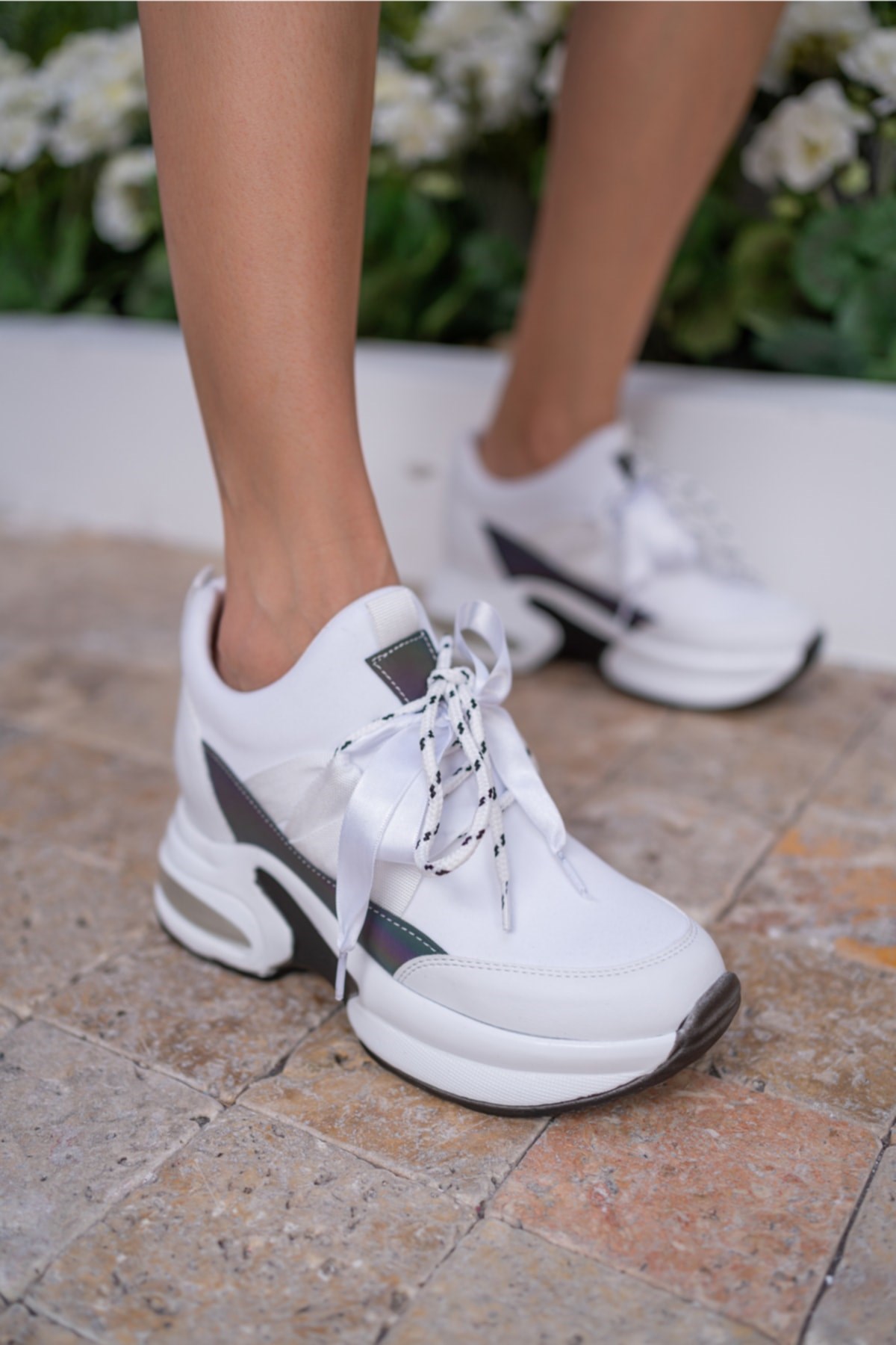 Hanna Kadın Beyaz Dalgıc Kumas Dolgu Topuklu Sneakers
