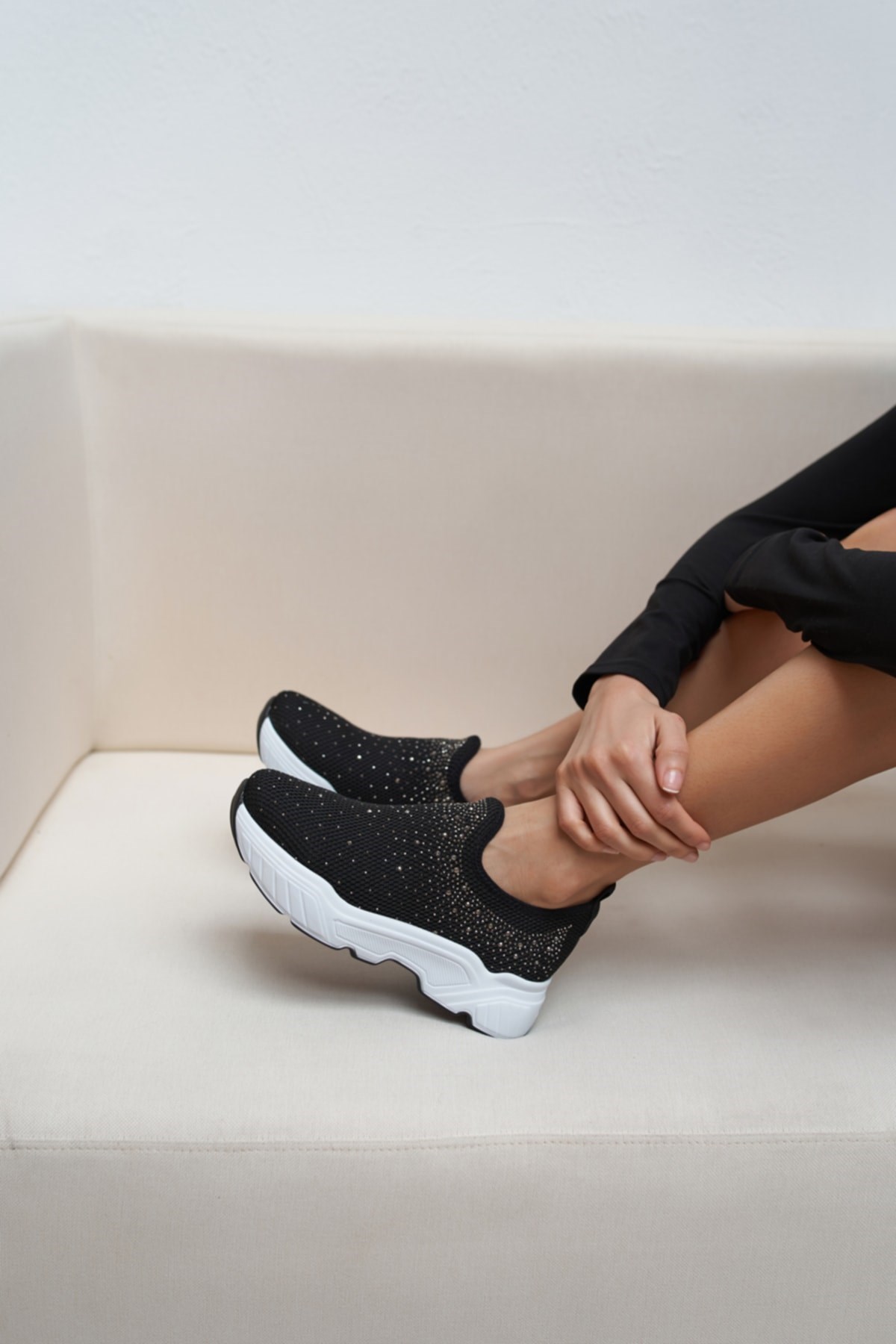Yuliya Kadın Siyah Taş Ve Triko Detay Sneakers Ayakkabı