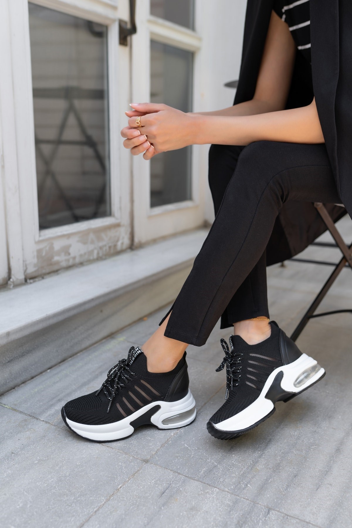 Woala Kadin Siyah Dolgu Topuk Sneakers