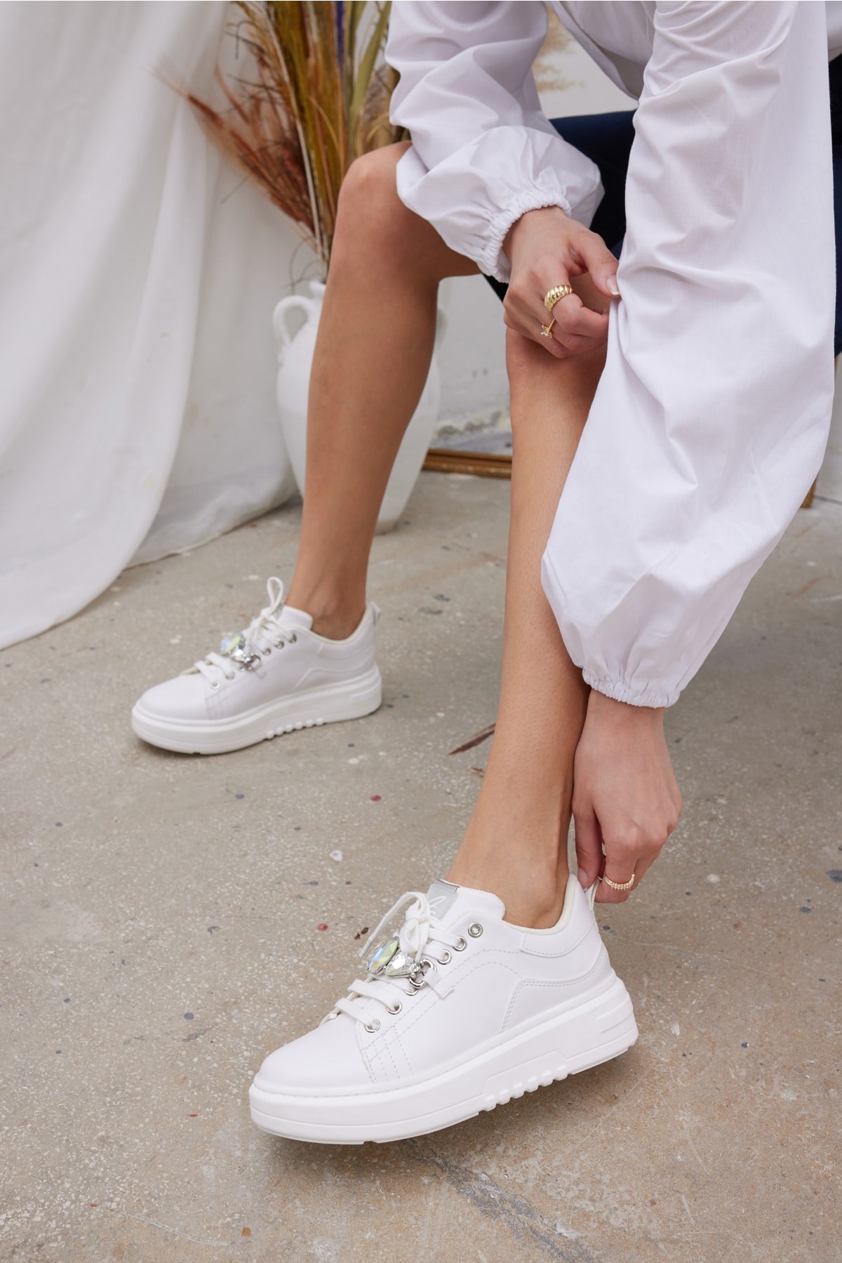 Jutta Kadın Beyaz Taş Detay Sneaker