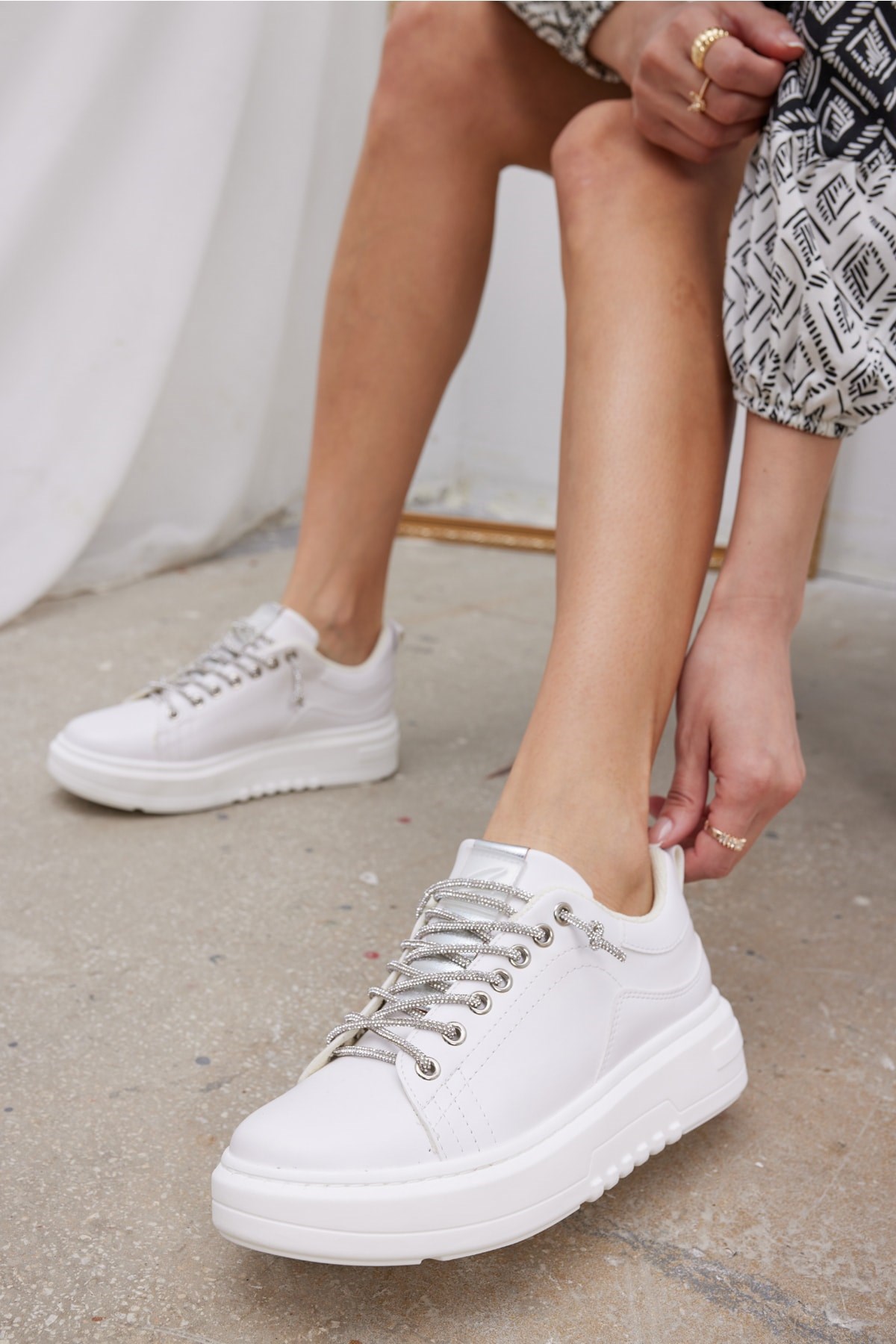 Bianca Kadın Beyaz Taş Detay Sneaker