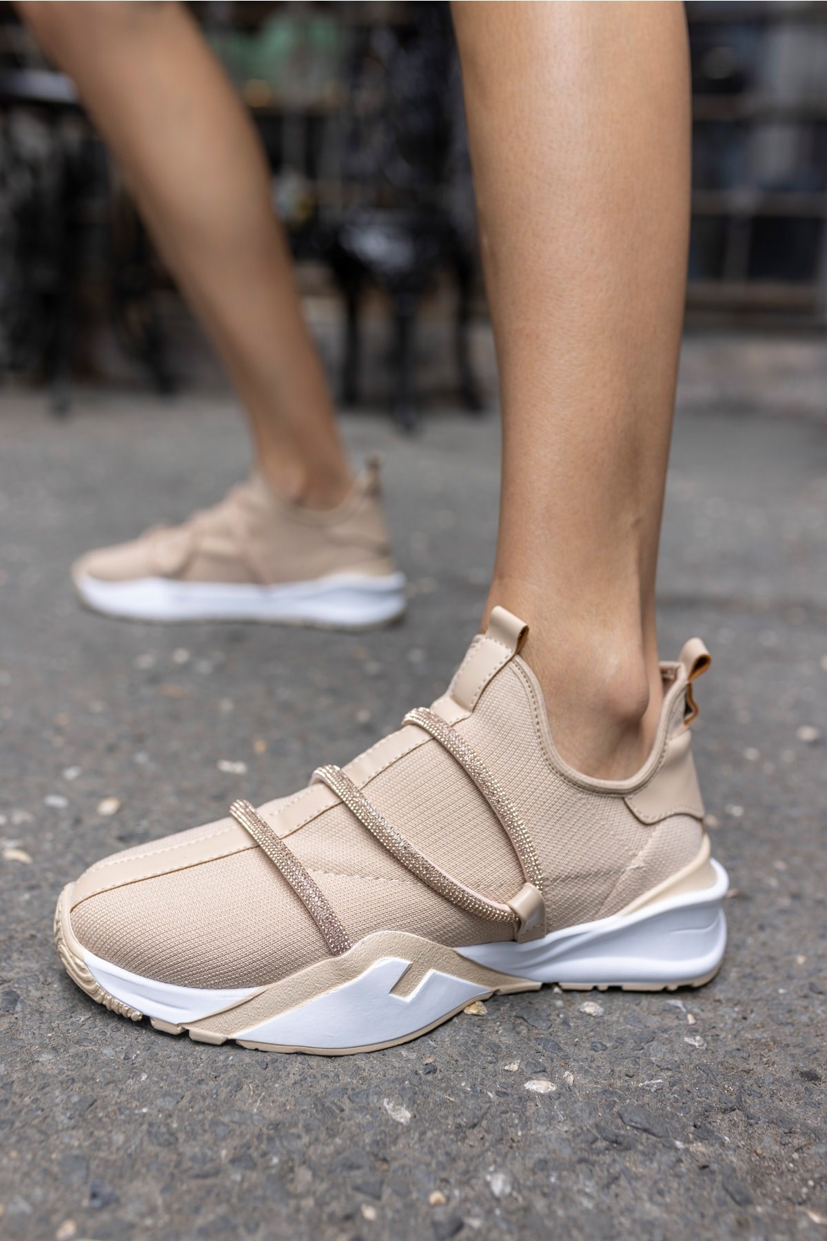 Elen Kadin Bej Taş Detay Trıko Sneaker