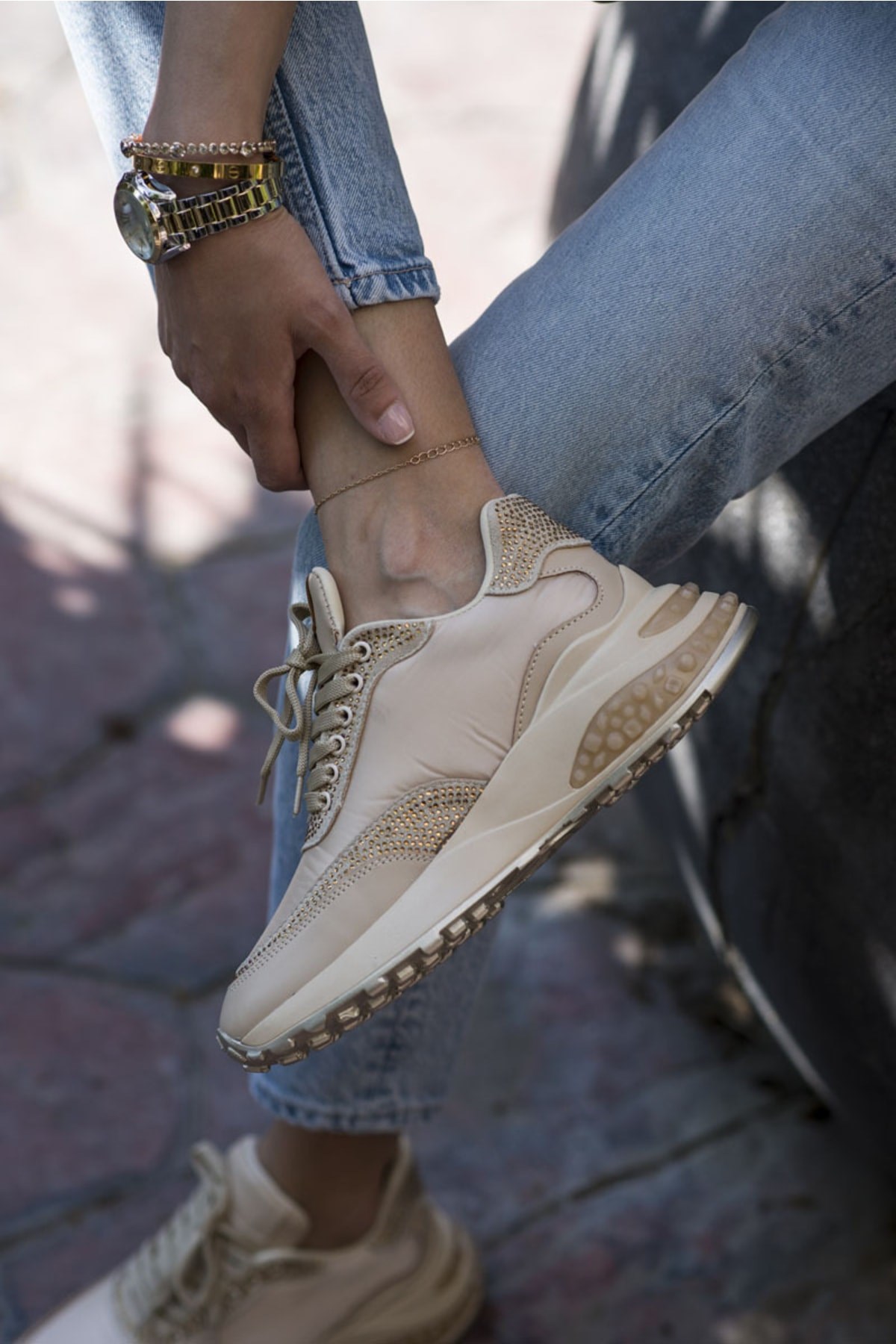 User Kadın Bej Taş Detay Sneaker
