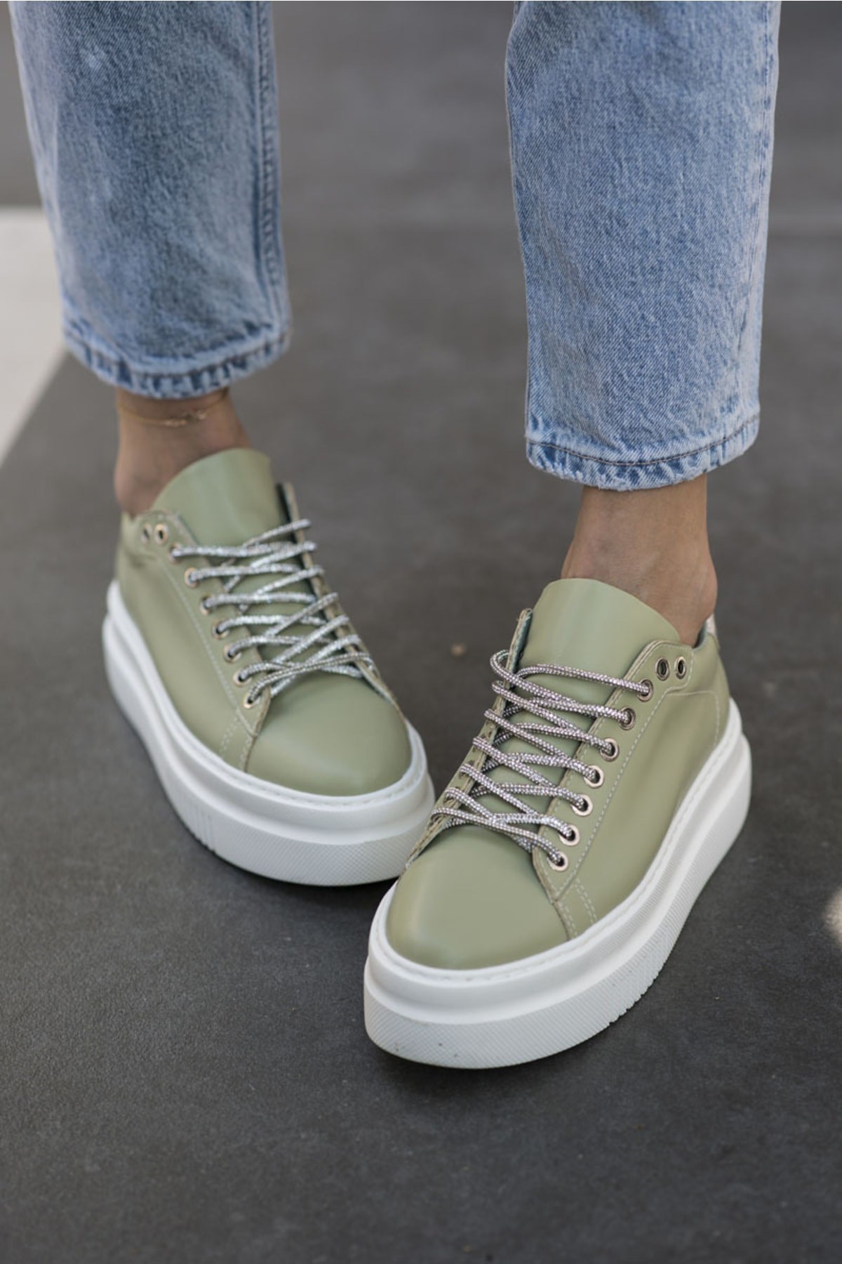 Ojjo Kadın Su Yeşili Taş Detay Sneaker