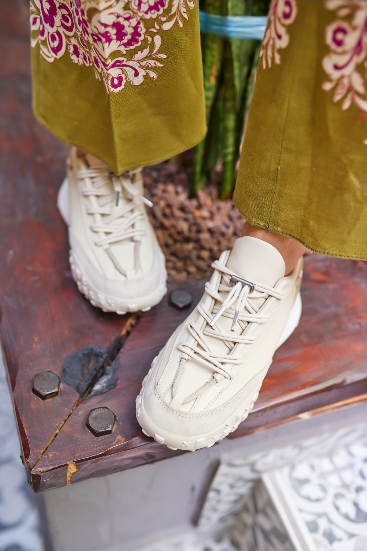 Ready Kadın Bej Gercek Deri Sneaker