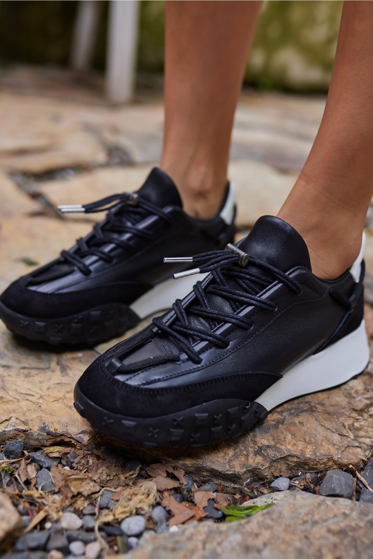 READY KADIN SİYAH GERCEK DERİ SNEAKER