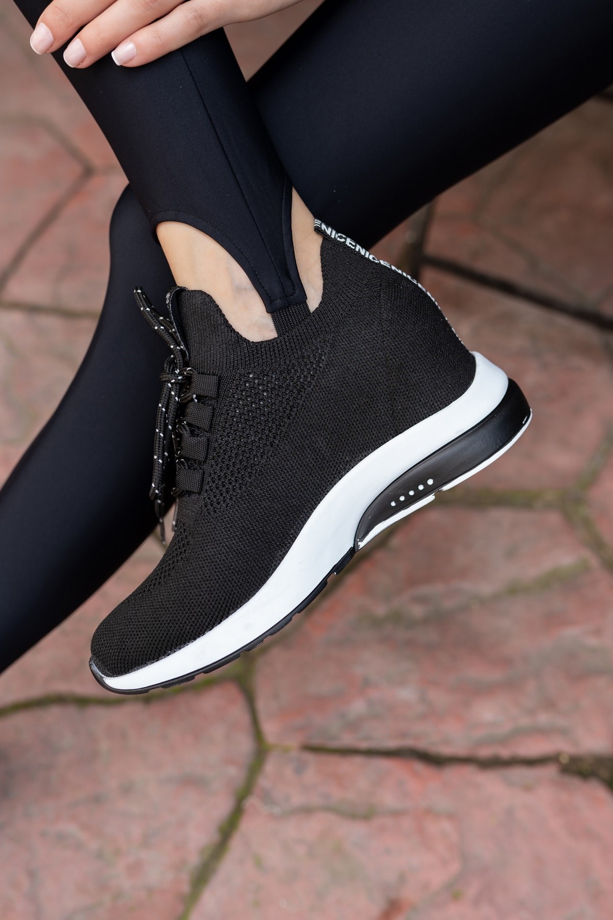 Lovisa Kadin Siyah Trıko Sneakers