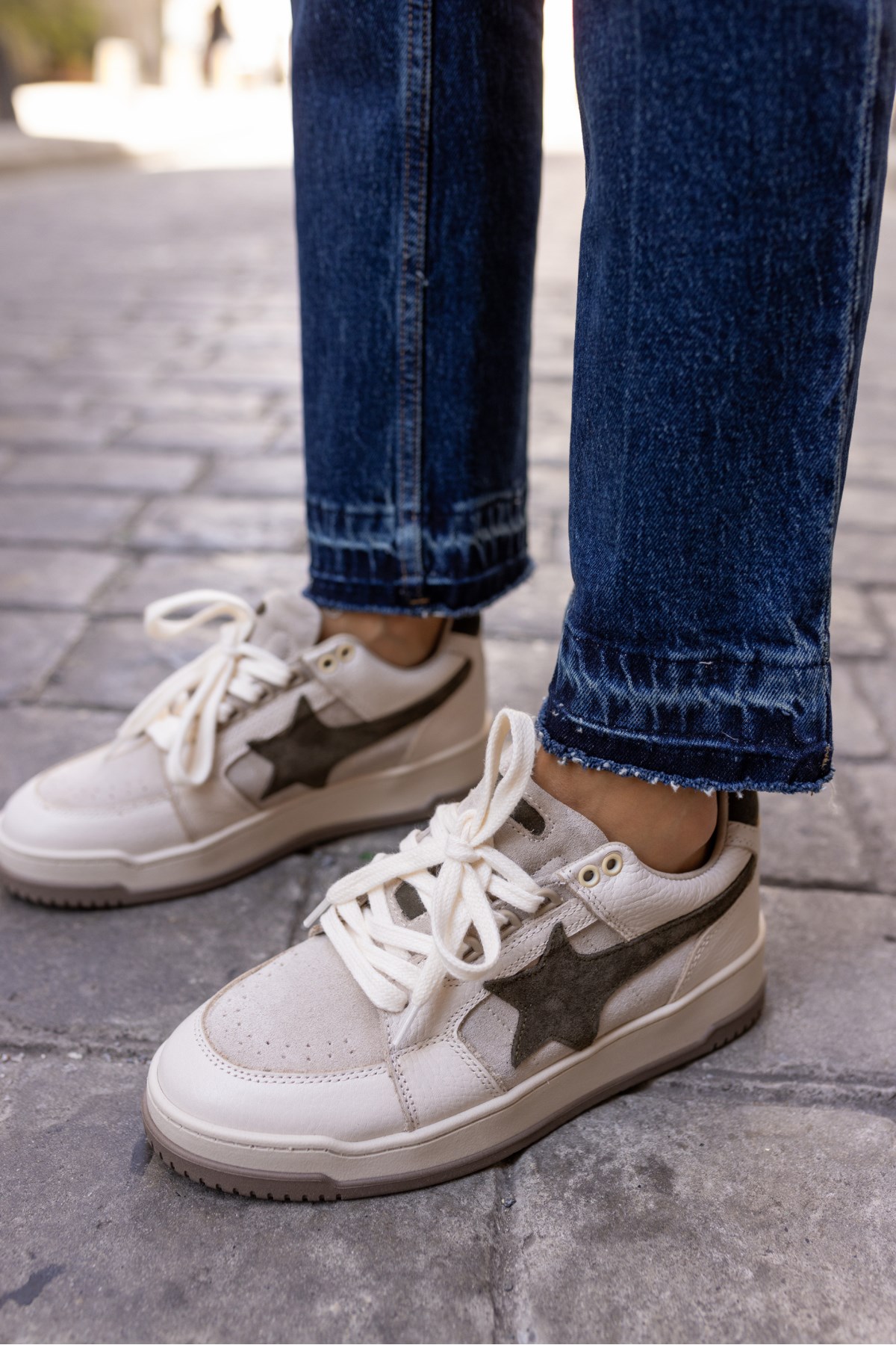 SAMSA KADİN BEJ GERECK YILDIZ DETAY DERİ SNEAKER