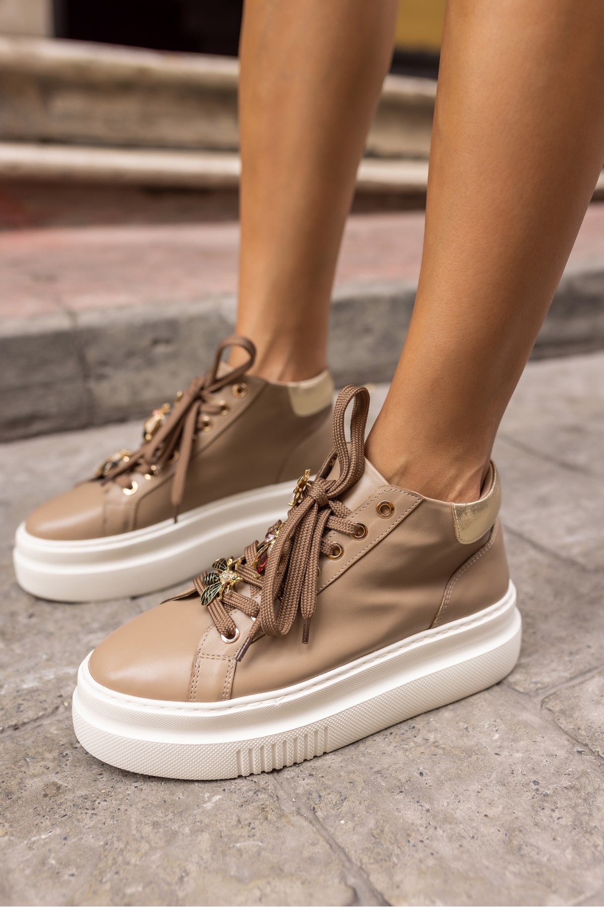 SONNE KADIN VİZON BAGCIK AKSESUAR SNEAKER BOT
