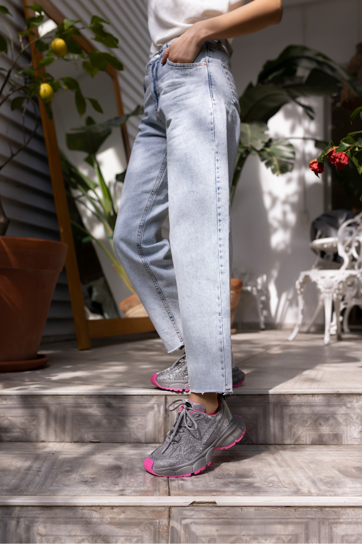 GENT KADİN GUMUS SİMLİ FUSYA DETAYLİ SNEAKER