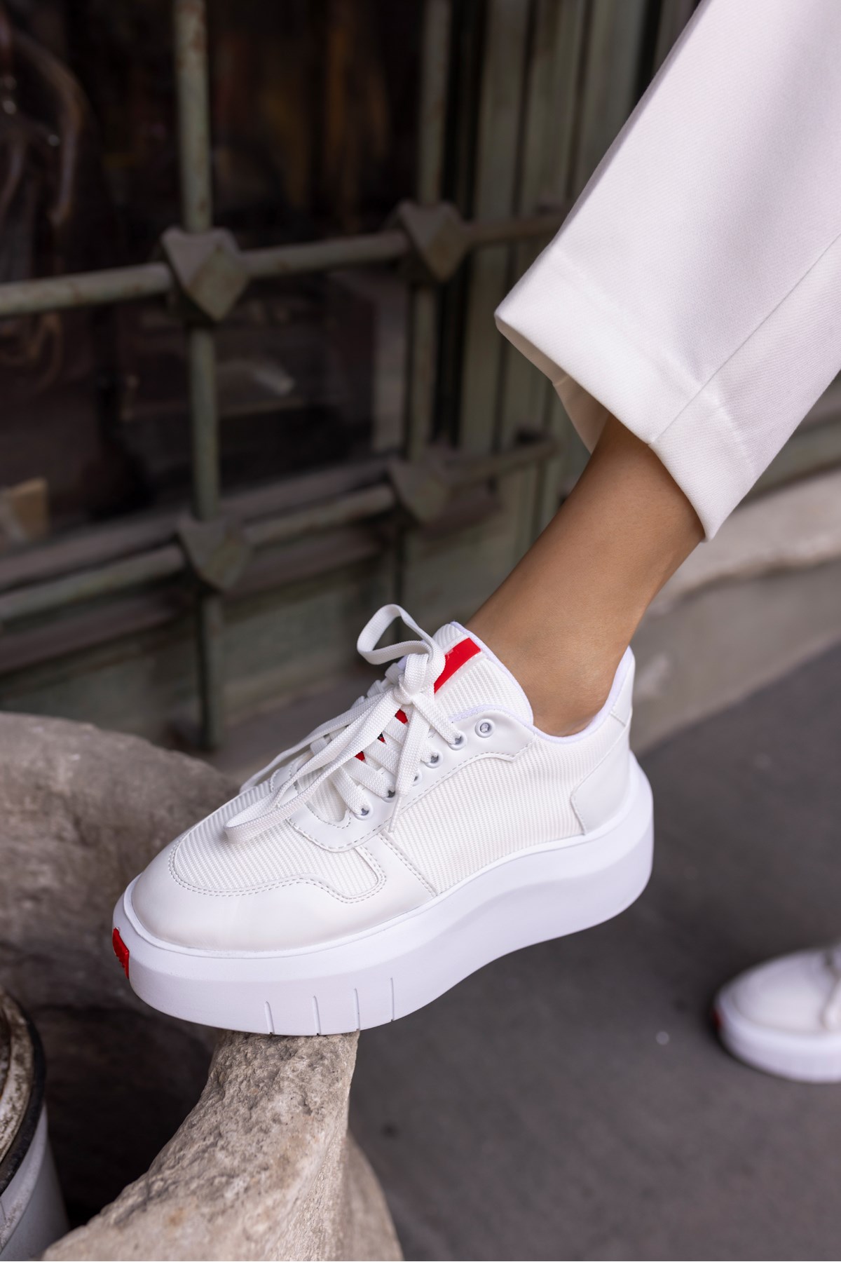 BUMMER KADIN BEYAZ CİLT 5 CM YUKSEKLIK SNEAKER