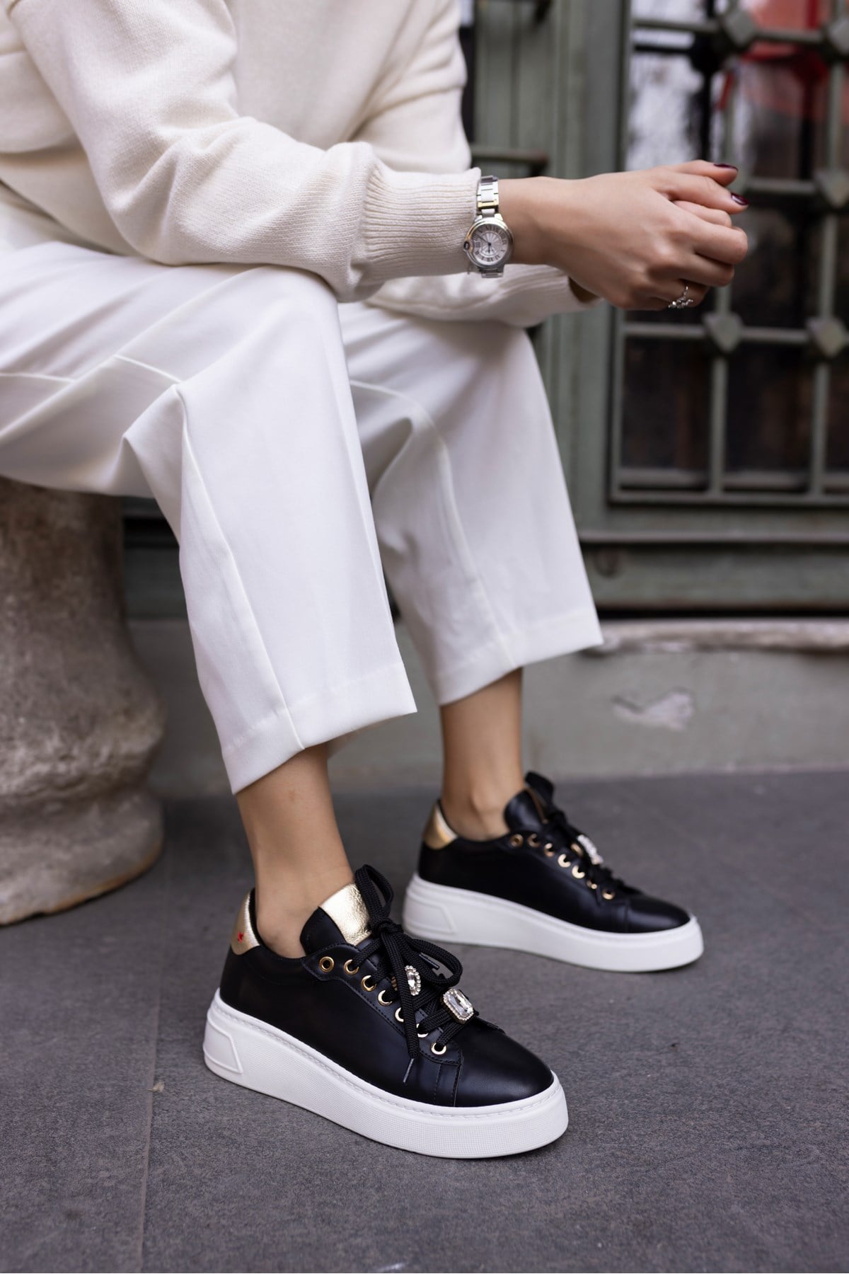 JULİO KADIN SİYAH BAGCIK TAŞ DETAY SNEAKER