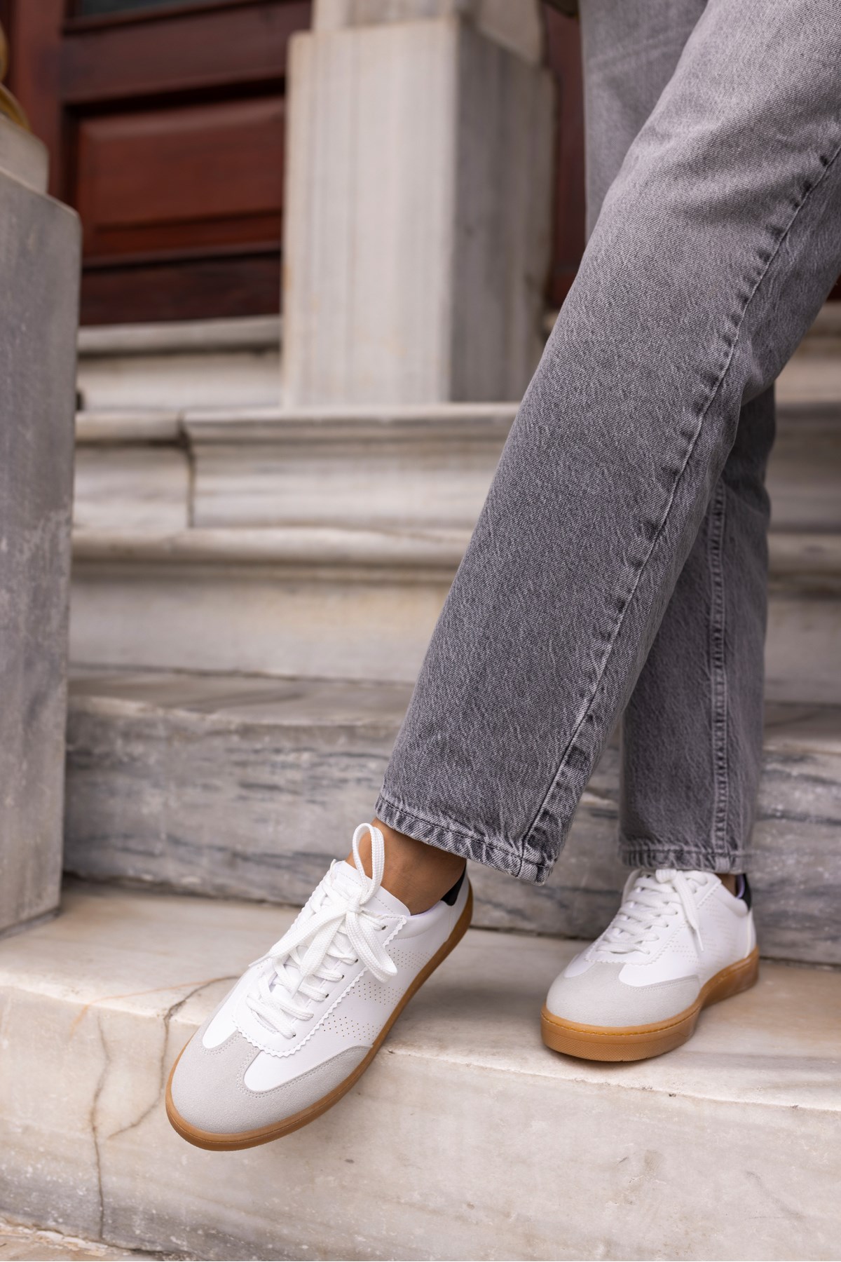 BROKS KADİN BEYAZ CİLT SAMBA DETAY SNEAKER