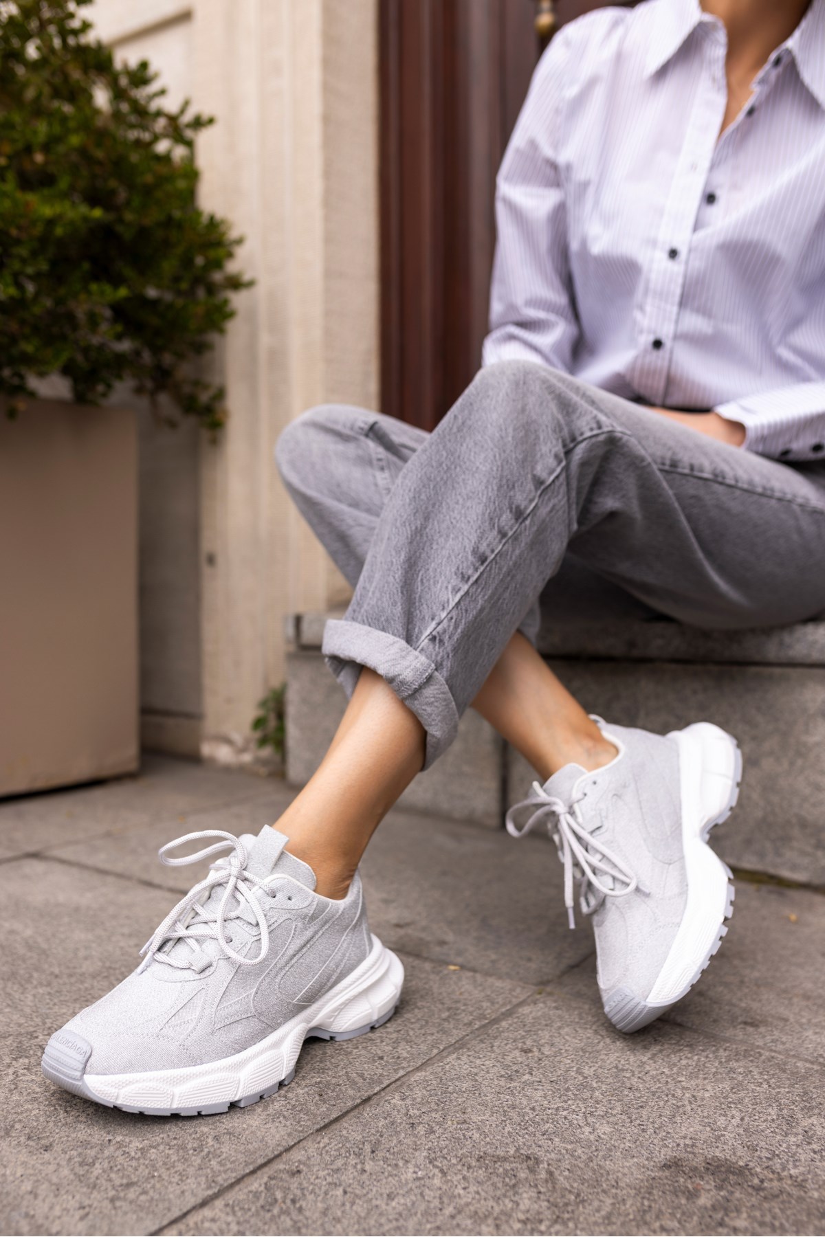 GENT KADİN GUMUS SİMLİ BEYAZ TABAN SNEAKER