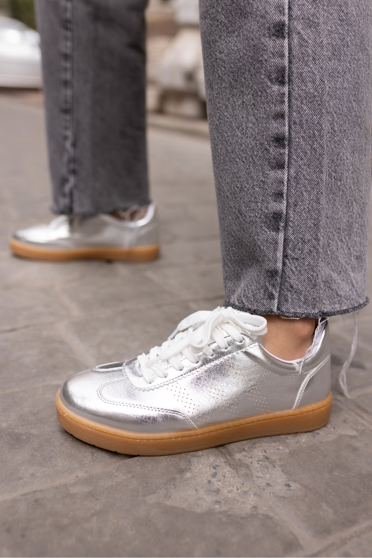 BROKS KADIN GUMUS SAMBA DETAY SNEAKER