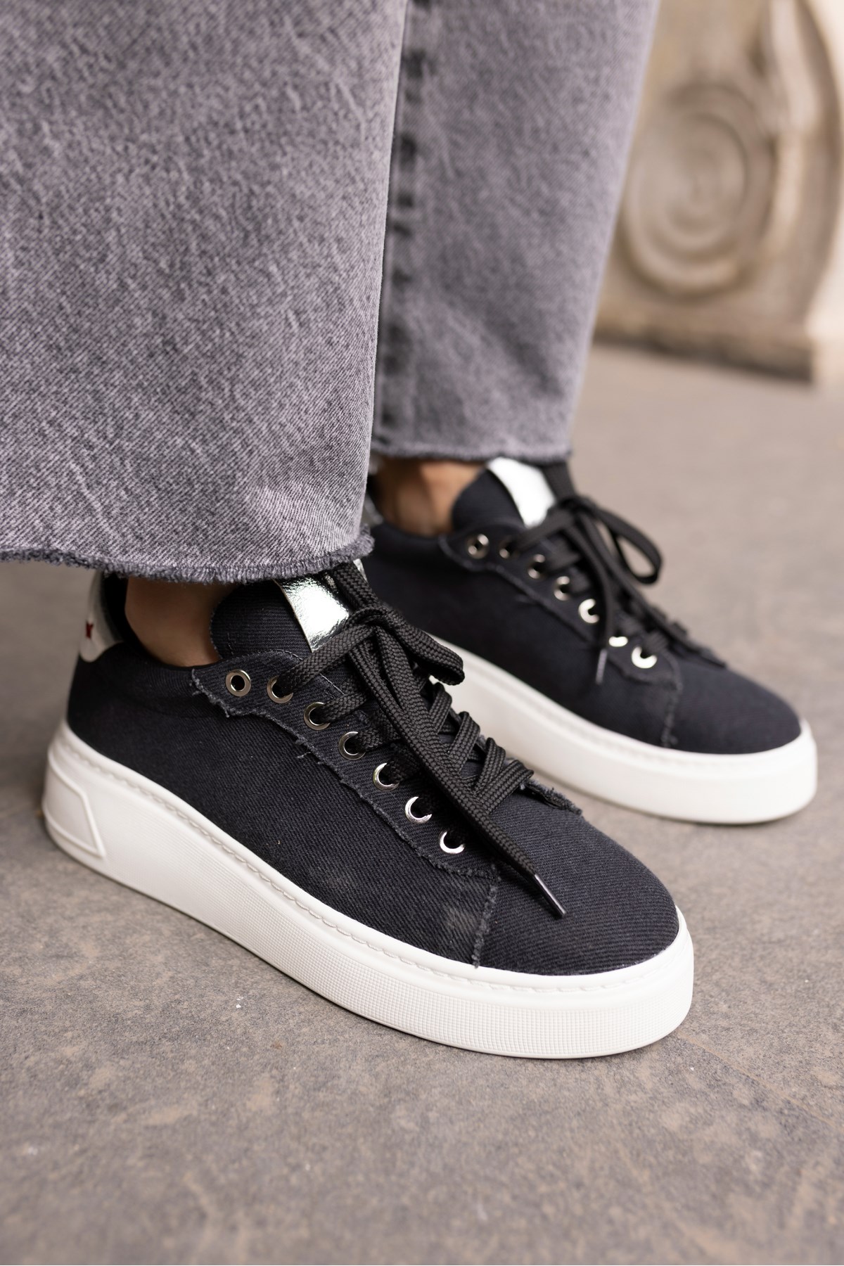 BİLİNG KADIN SİYAH KETEN SNEAKER