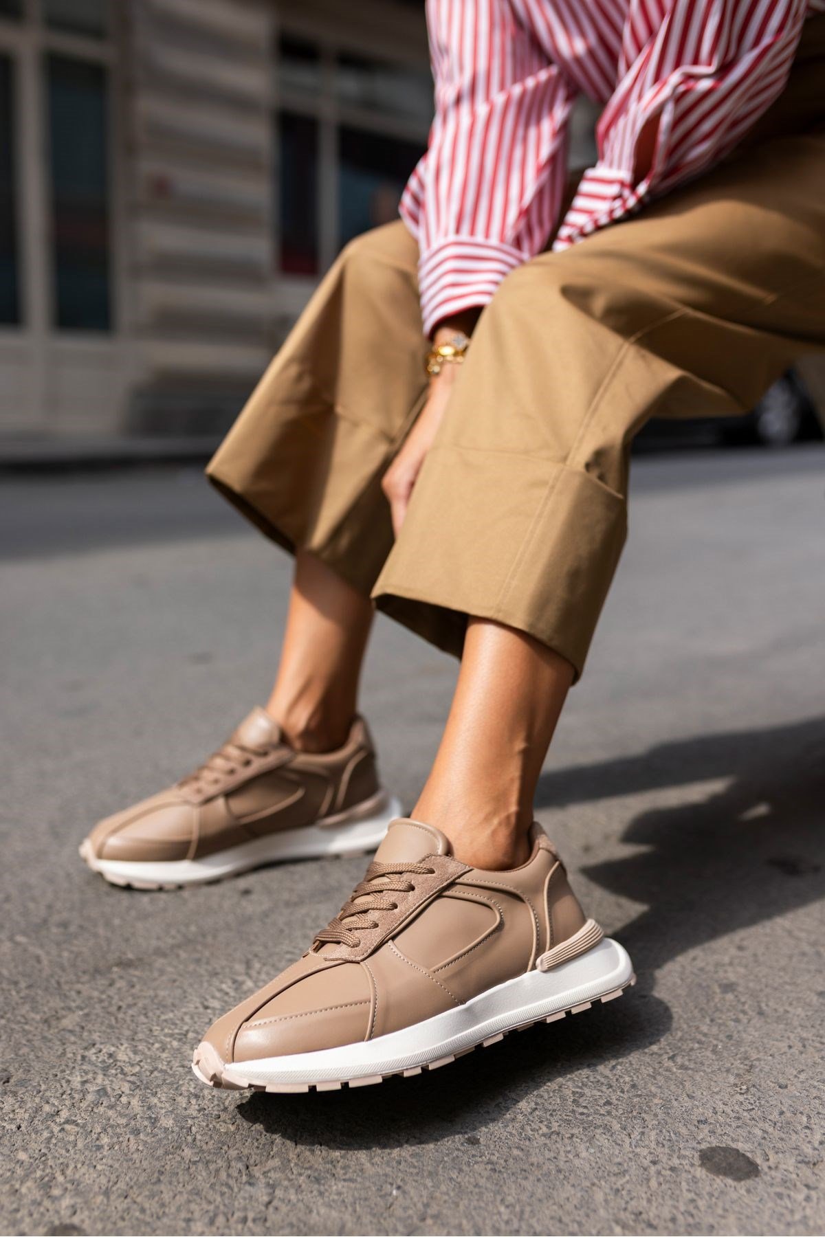NUNA KADIN VIZON BAGCIKLI SNEAKER