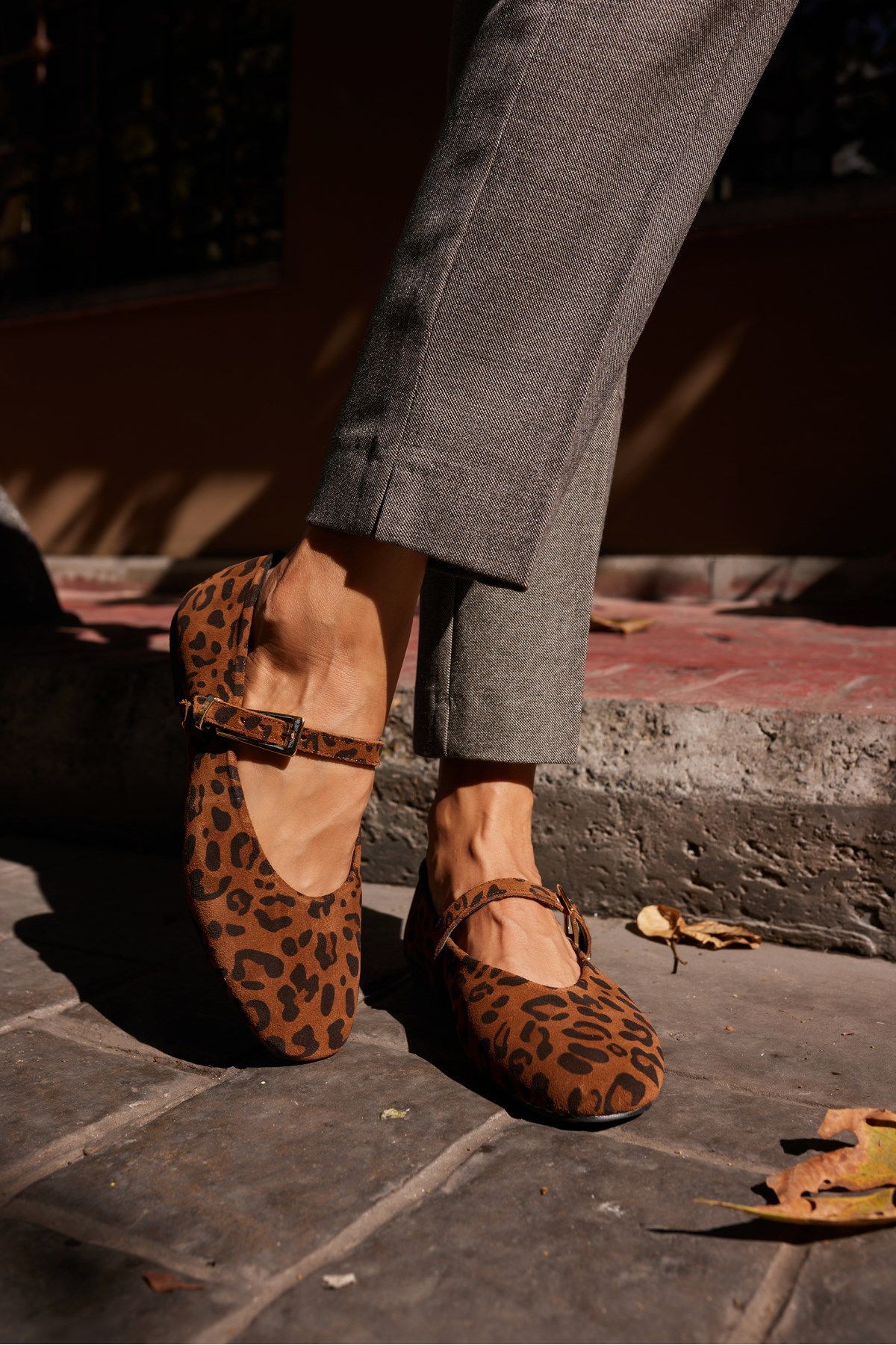MELOTTI KADIN TABA LEOPAR GERCEK DERİ BABET