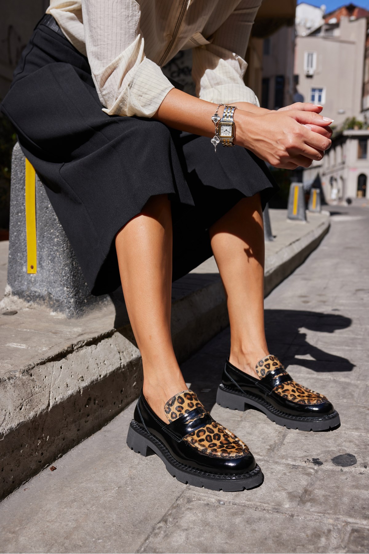 RİCKY KADIN SİYAH GERCEK DERİ LEOPAR DERİ GARNILI LOAFER