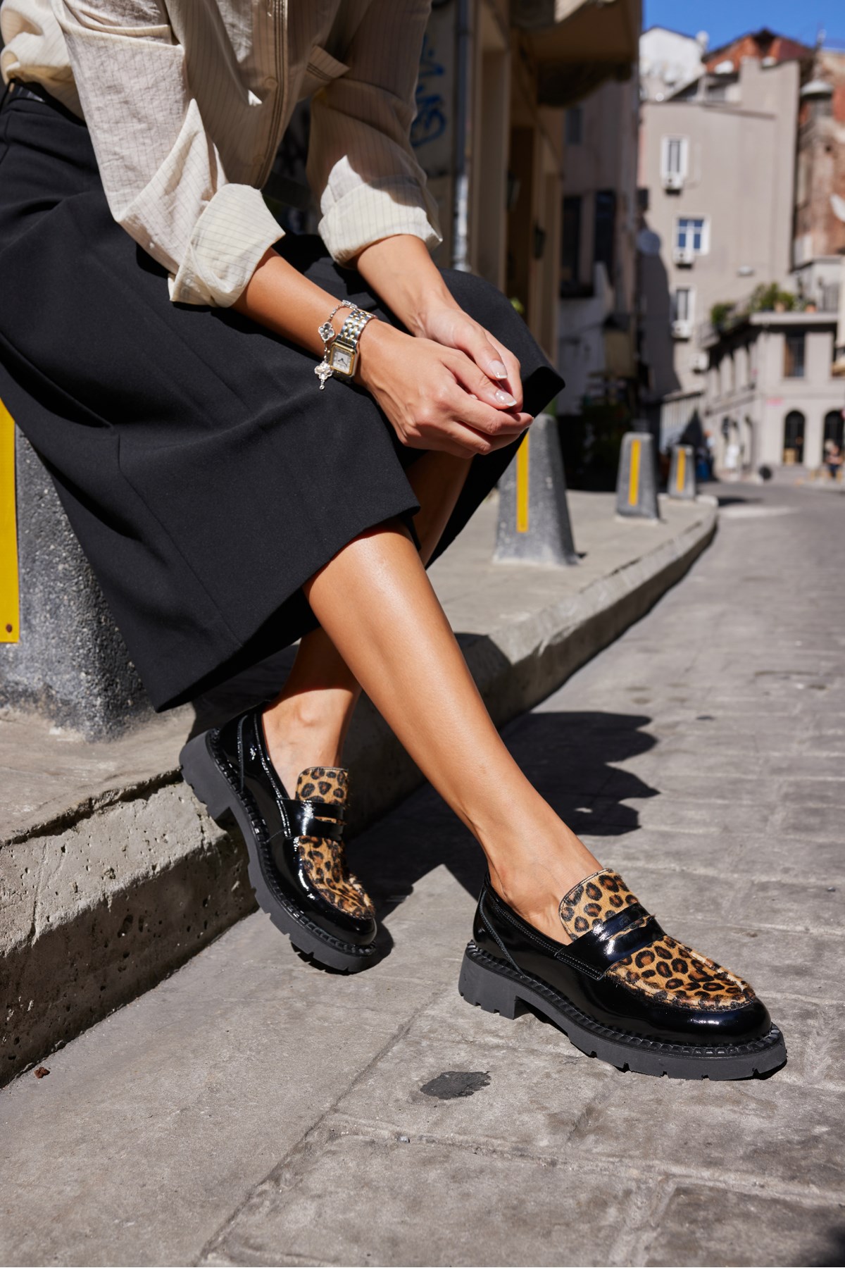 RİCKY KADIN SİYAH GERCEK DERİ LEOPAR DERİ GARNILI LOAFER