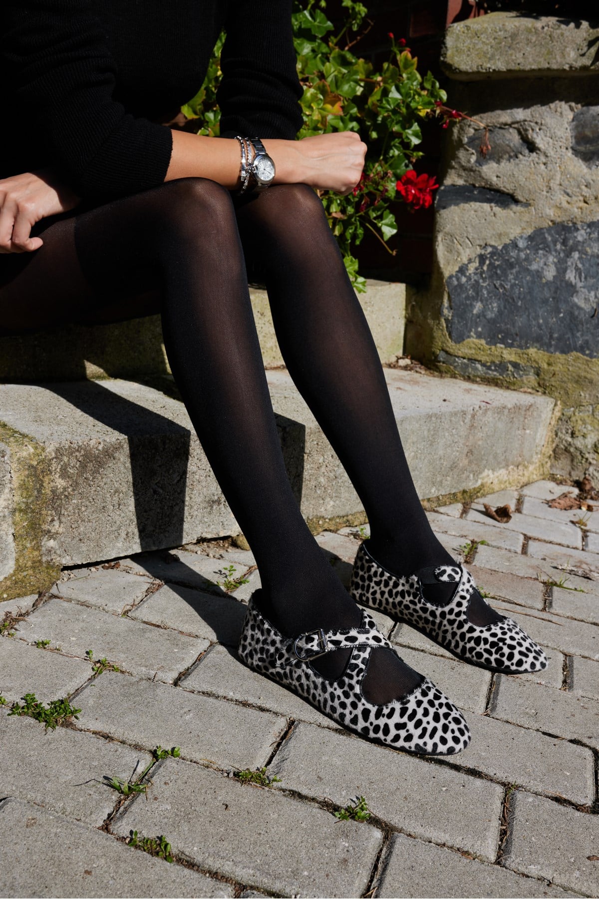 BALERO KADIN BEYAZ SİYAH LEOAPAR TAY GERCEK DERİ BABET