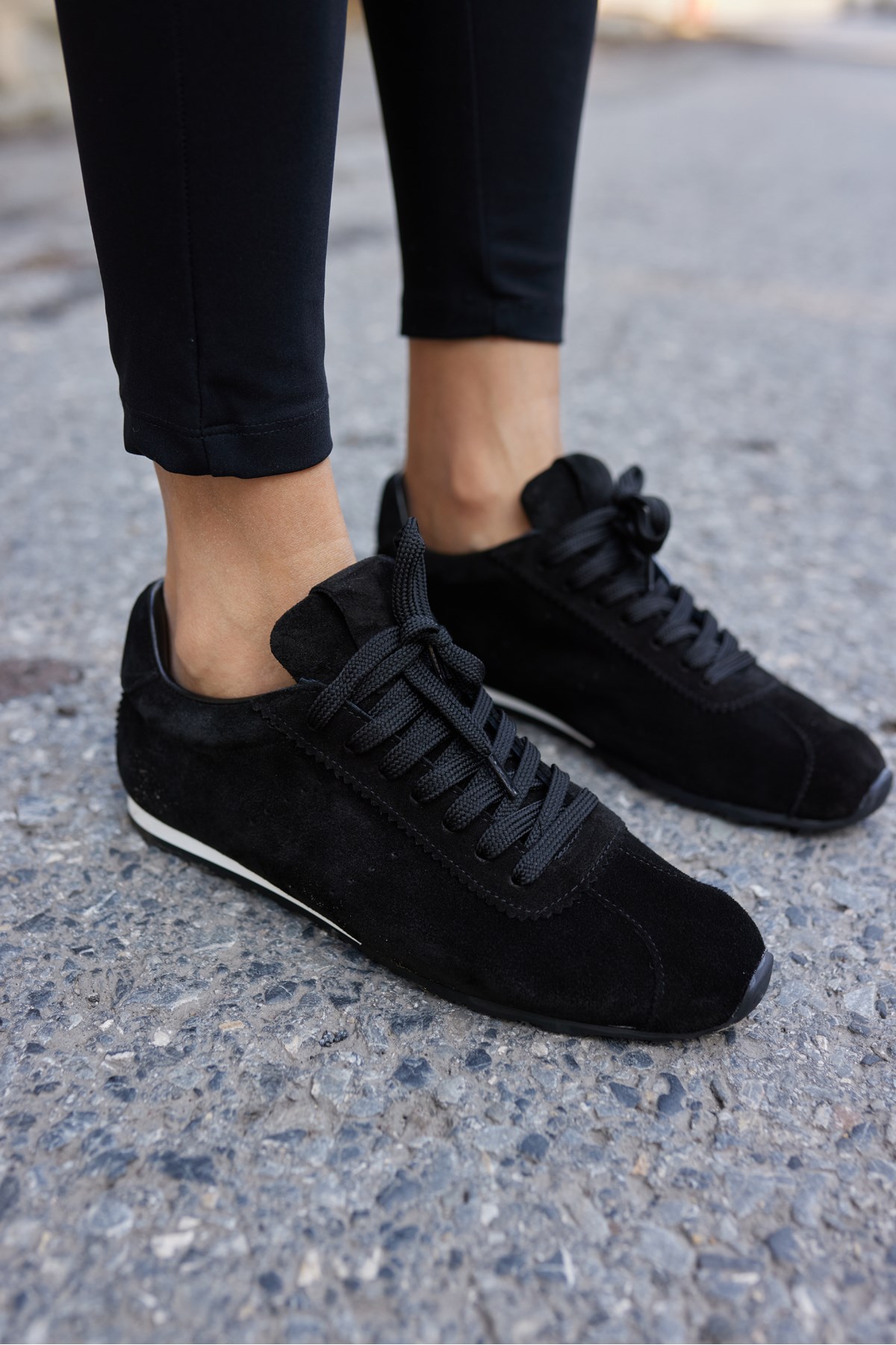 BOSETTİ KADİN SİYAH GERCEK SUET SNEAKER AYAKKABİ