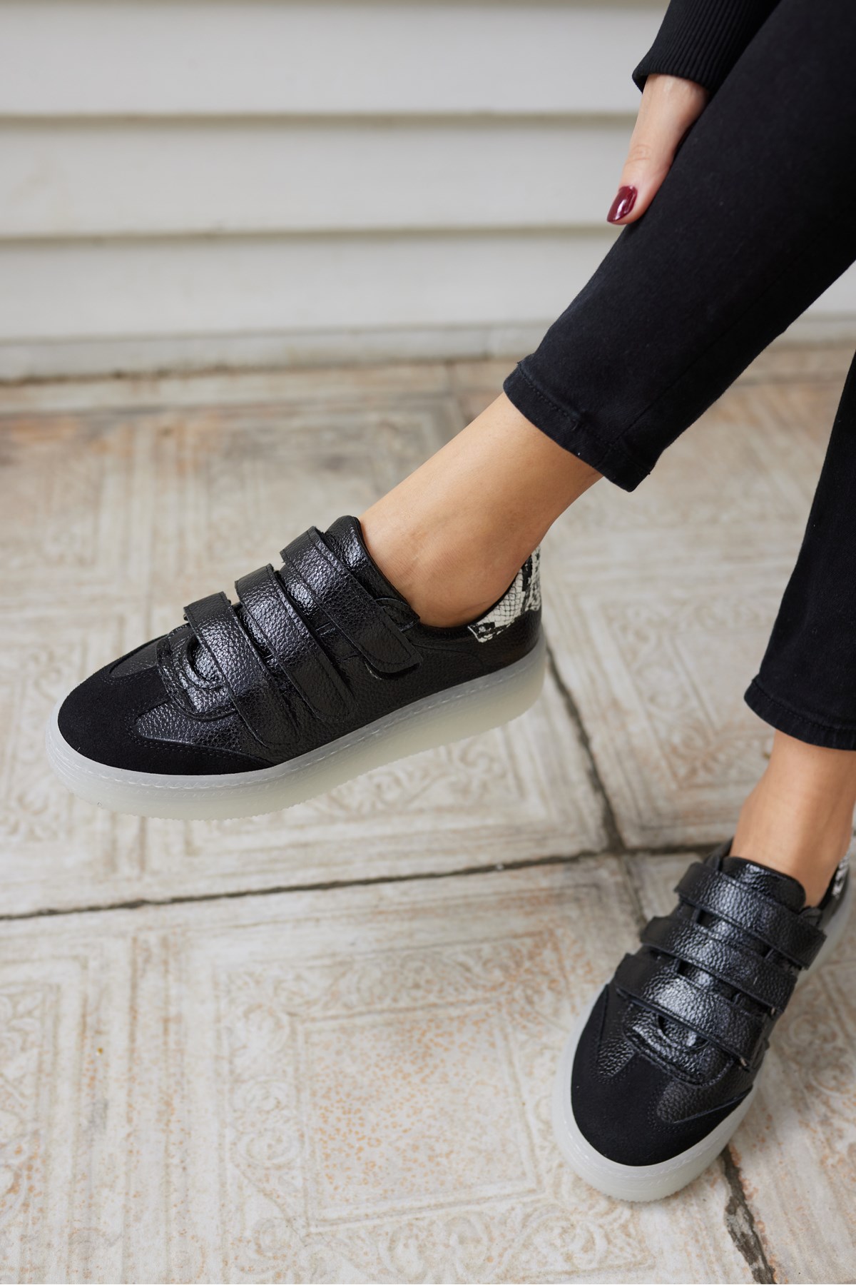 CELSO KADIN SİYAH CİRTLI SNEAKERS