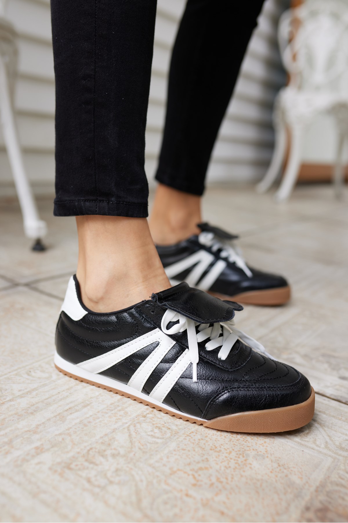 EDUARD KADIN SİYAH DIKIS DETAY SNEAKERS