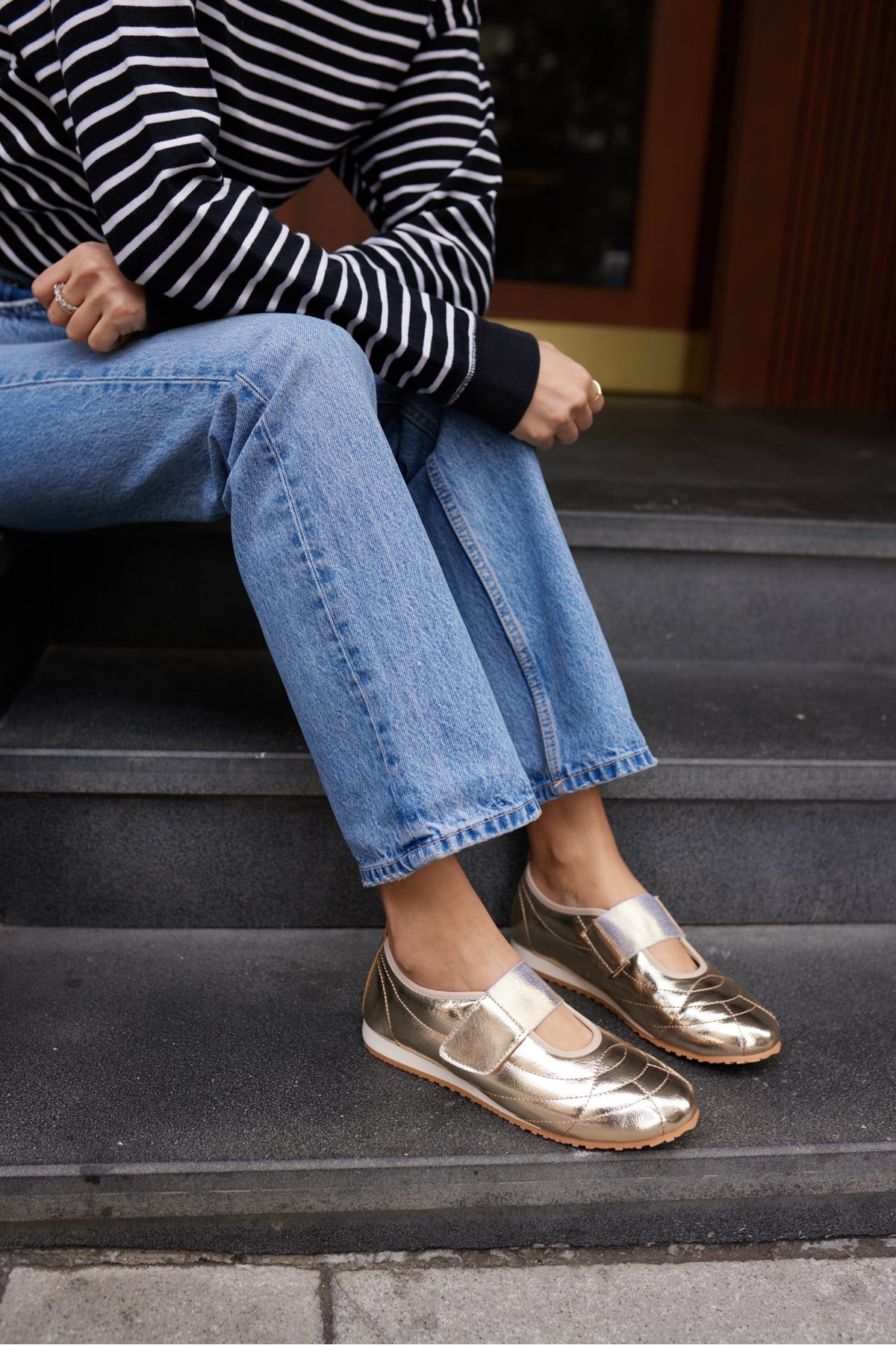 BARTU KADIN GOLD LASTIK DETAY SNEAKER