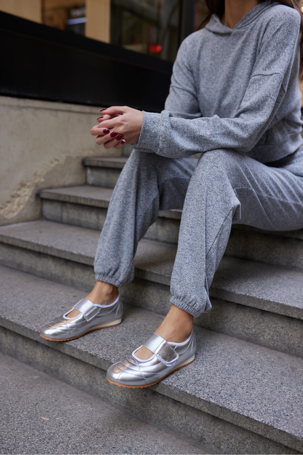 BARTU KADIN GUMUS BANTLI LASTIKLI SNEAKER