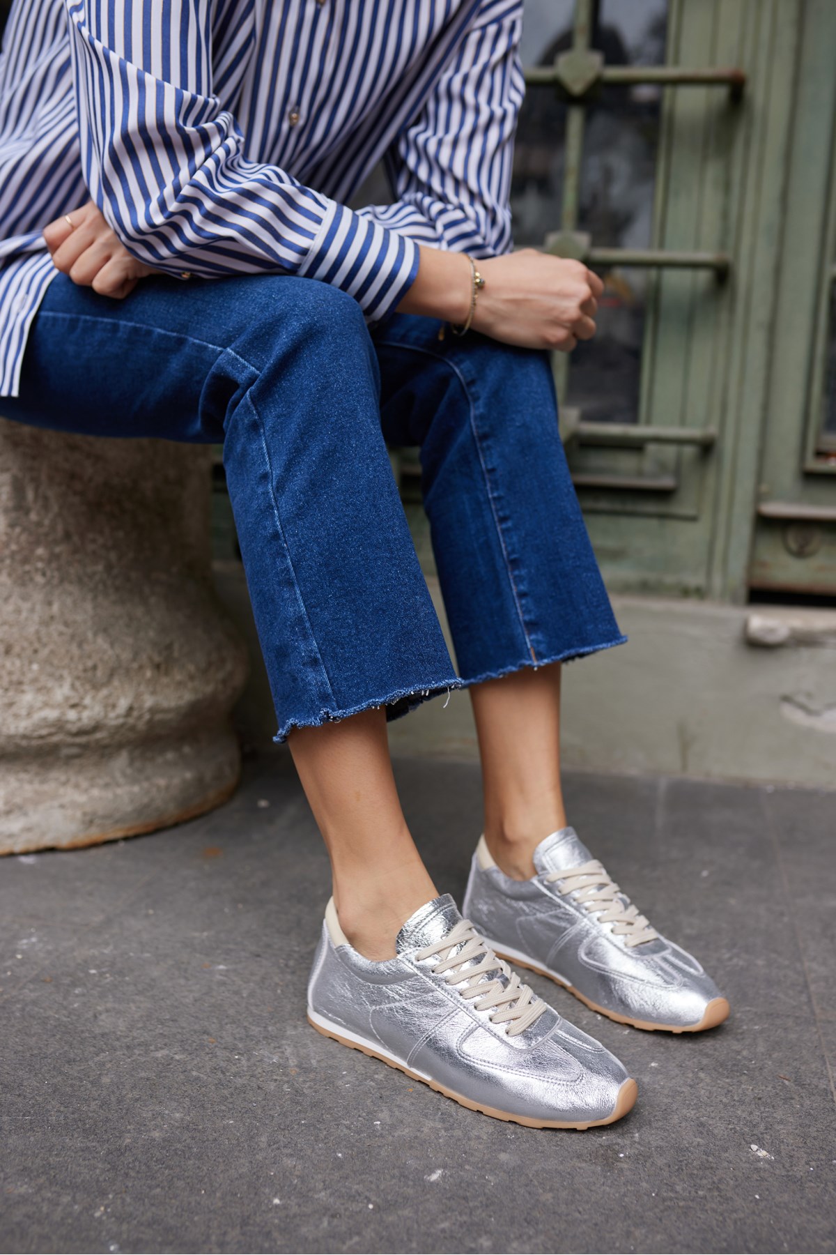 TORES KADIN GUMUS GERCEK DERİ BAGCIKLI SNEAKER