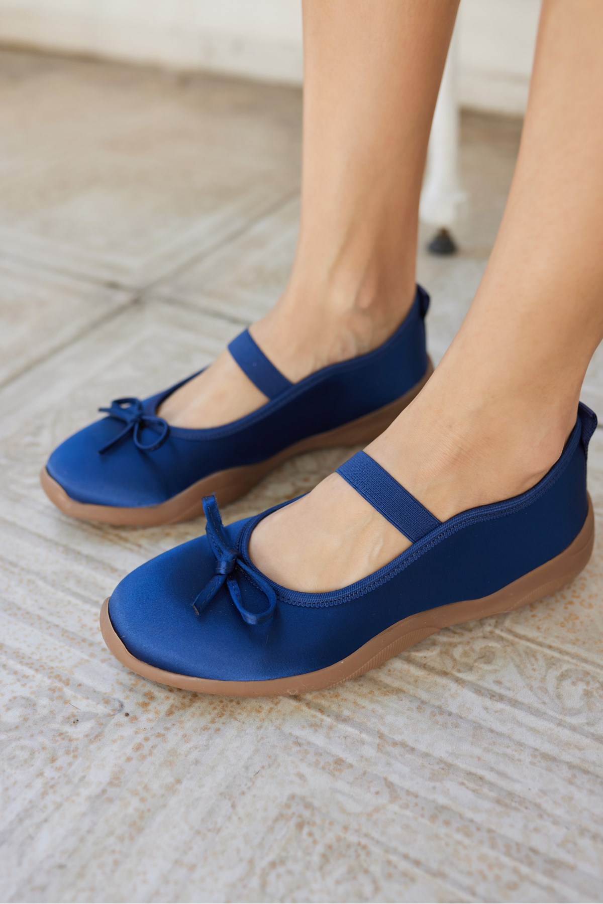 CACARES KADIN LACİVERT SATEN LASTIK DETAY BABET SNEAKER