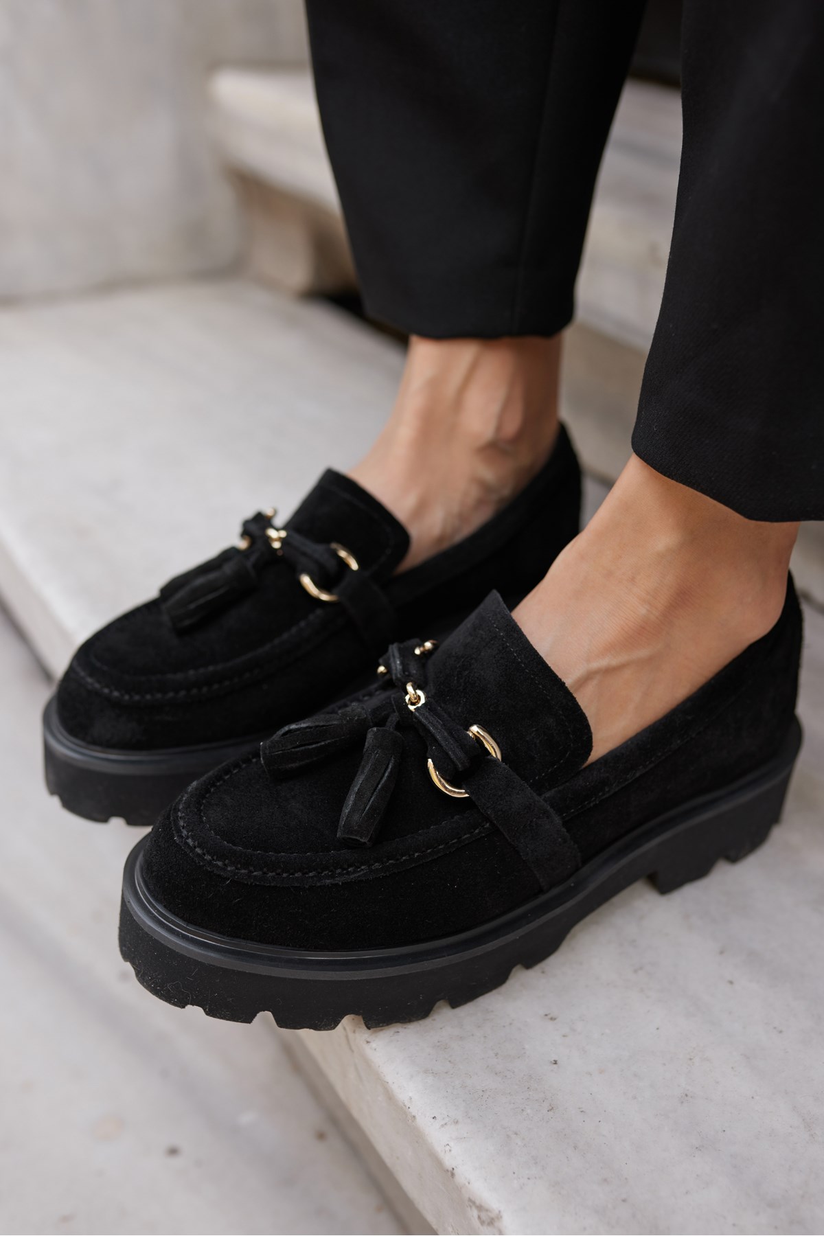 GRAY KADIN SİYAH GERCEK SÜET PUSKULLU EVA TABAN LOAFER AYAKKABİ