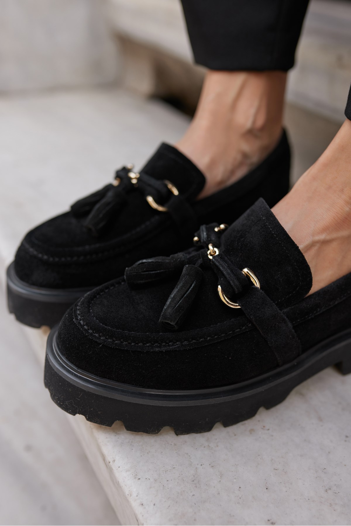 GRAY KADIN SİYAH GERCEK SÜET PUSKULLU EVA TABAN LOAFER AYAKKABİ