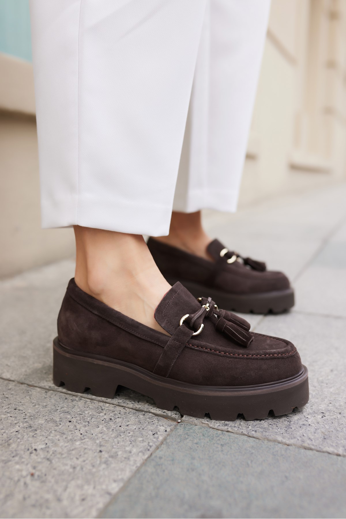 GRAY KADIN KAHVE GERCEK SUET PUSKUL DETAY EVA TABAN LOAFER AYAKKABİ