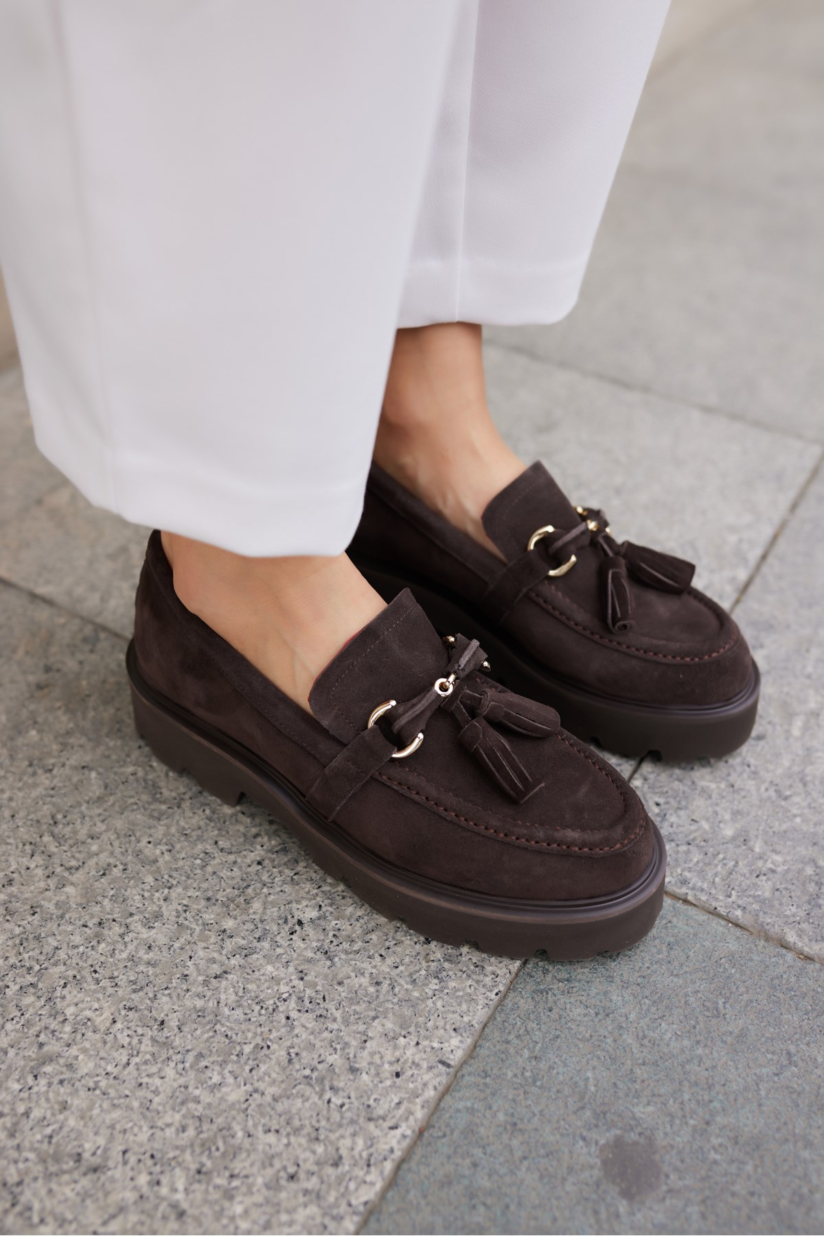 GRAY KADIN KAHVE GERCEK SUET PUSKUL DETAY EVA TABAN LOAFER AYAKKABİ