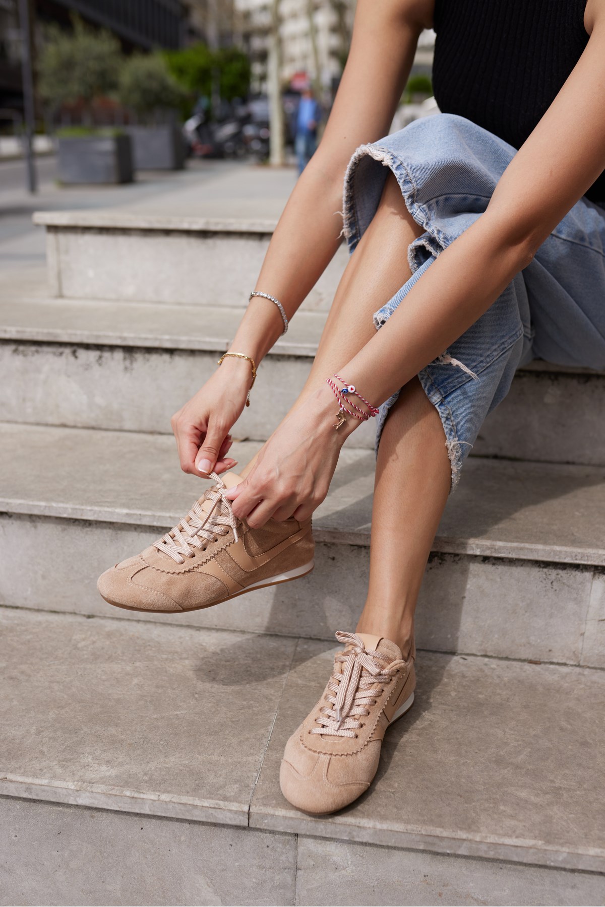 ANNA KADIN BEJ SUET BAGCIKLI SNEAKER