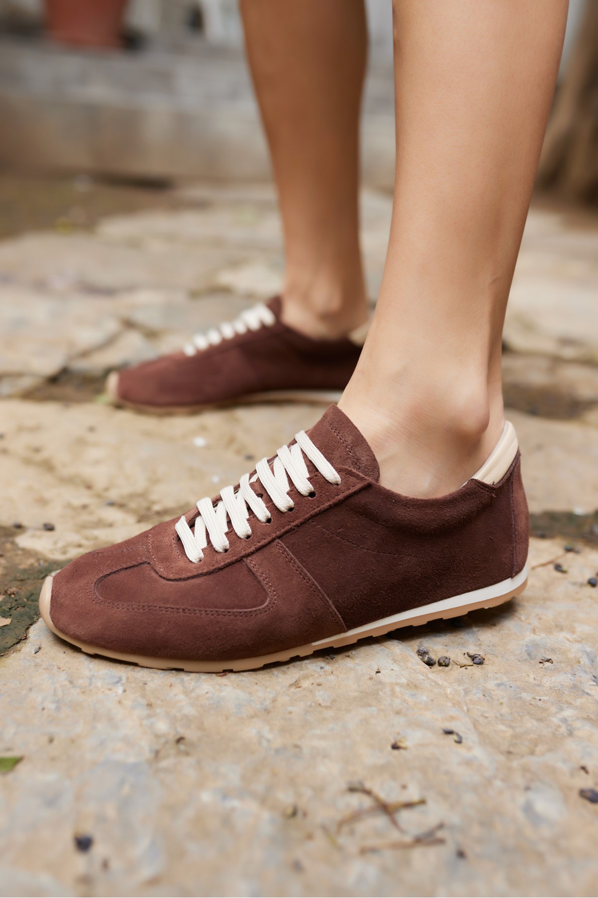 TORES KADIN KAHVERENGİ GERCEK SUET BAGCIKLI SNEAKER