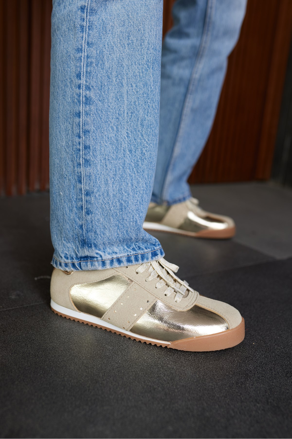 APRİL KADIN ALTIN BAGCIKLI SNEAKER