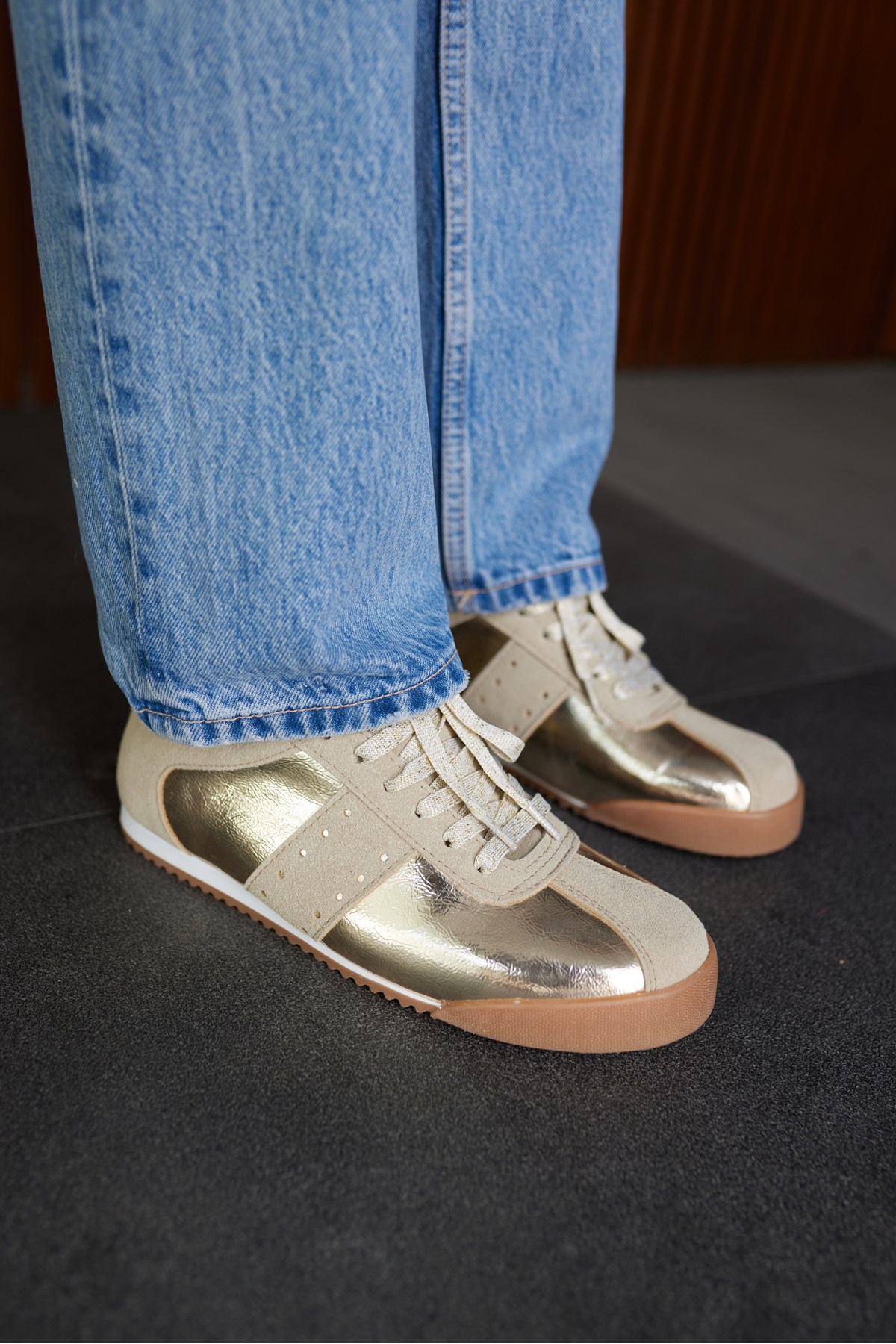 APRİL KADIN ALTIN BAGCIKLI SNEAKER