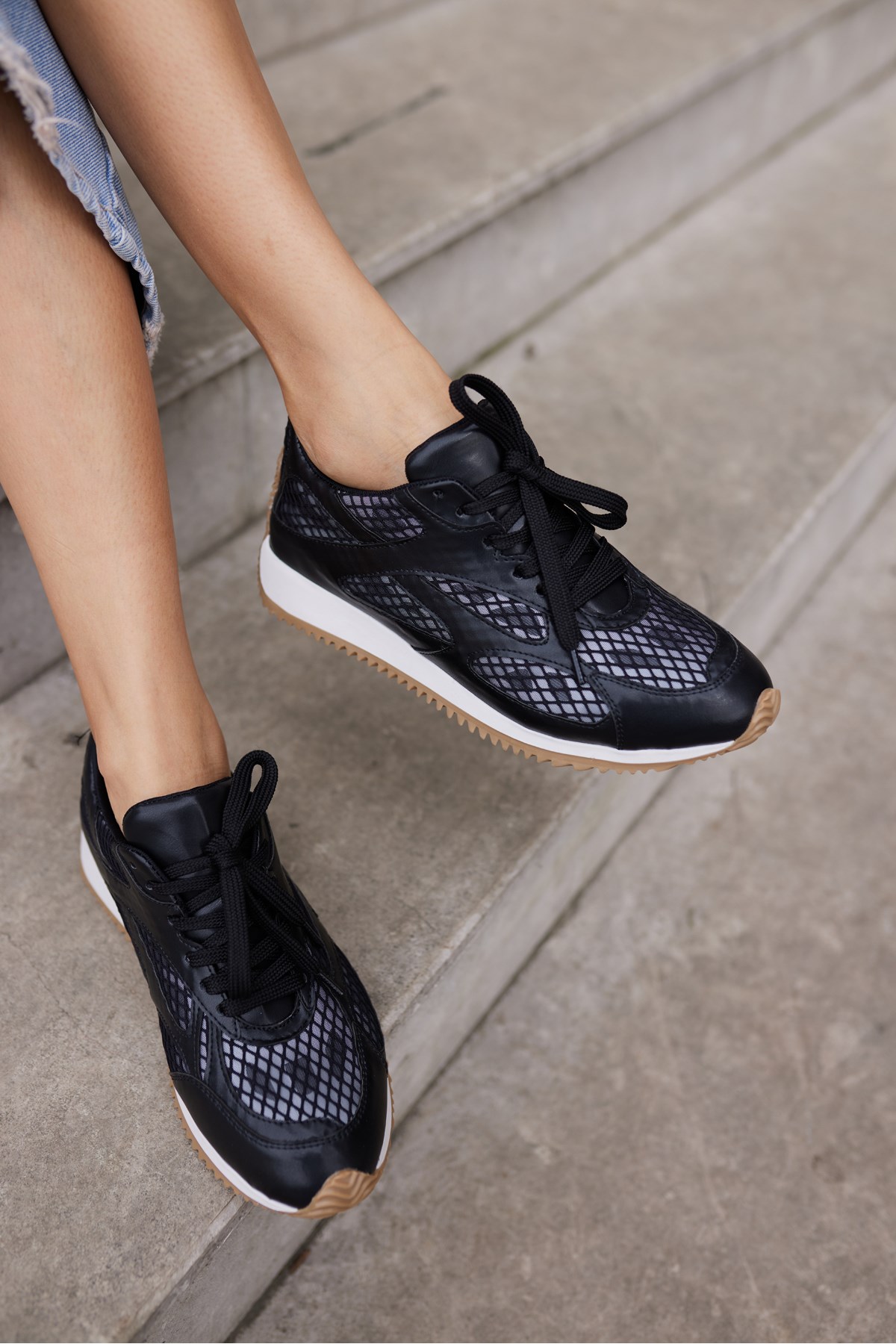 TALİSCA KADIN SİYAH BAGCIKLI SNEAKER