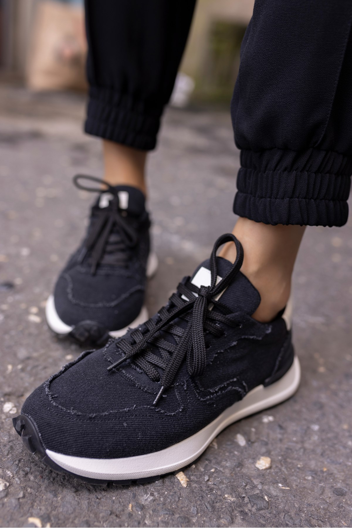 ROBİ KADİN SİYAH KETEN SNEAKER