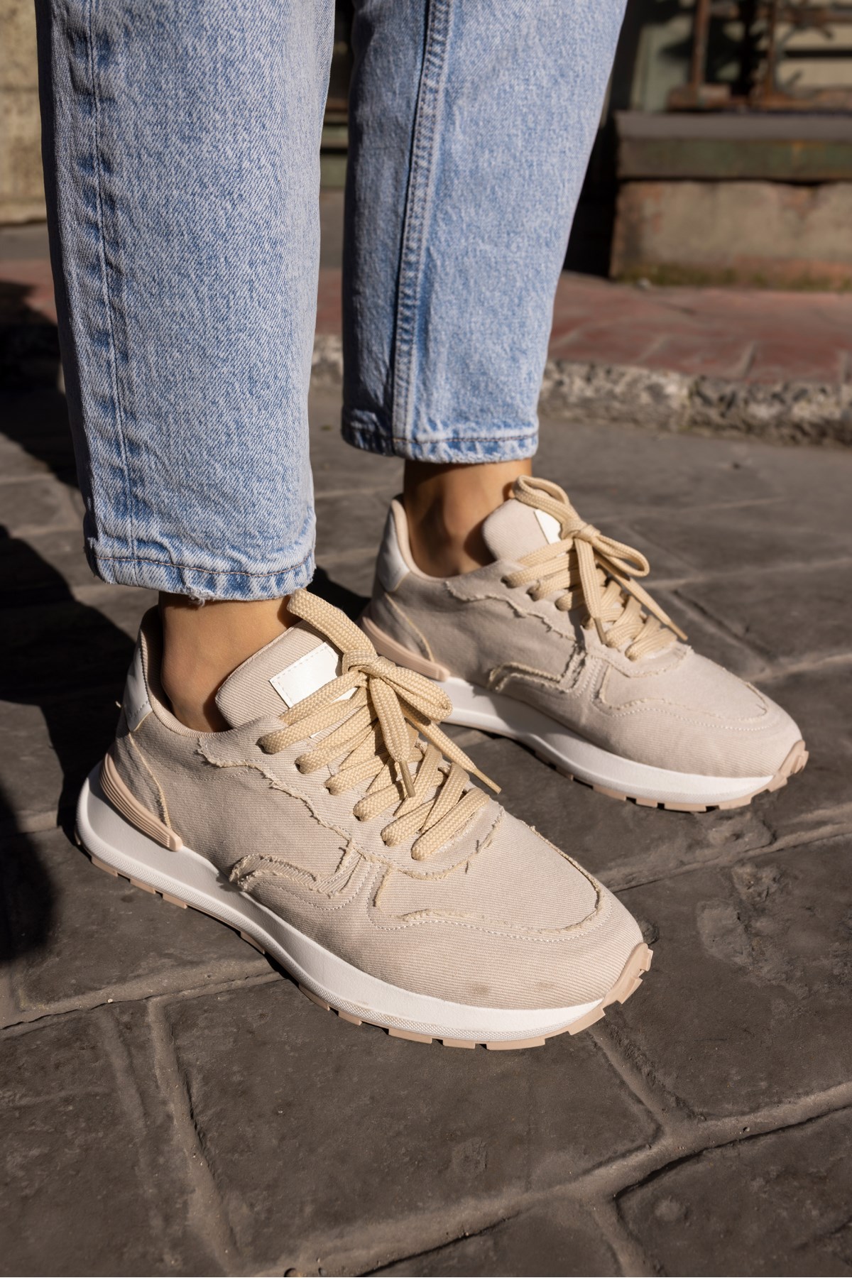 ROBİ KADİN BEJ KETEN SNEAKER
