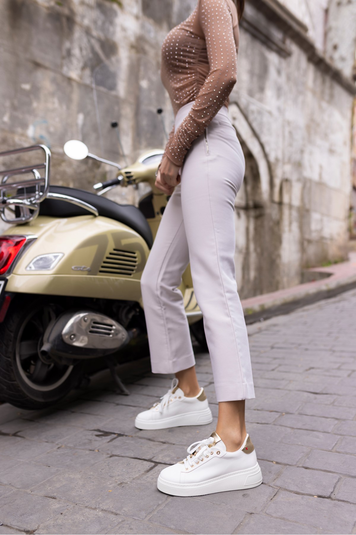 HERBERT KADIN BEYAZ TAŞ DETAYLİ SNEAKER